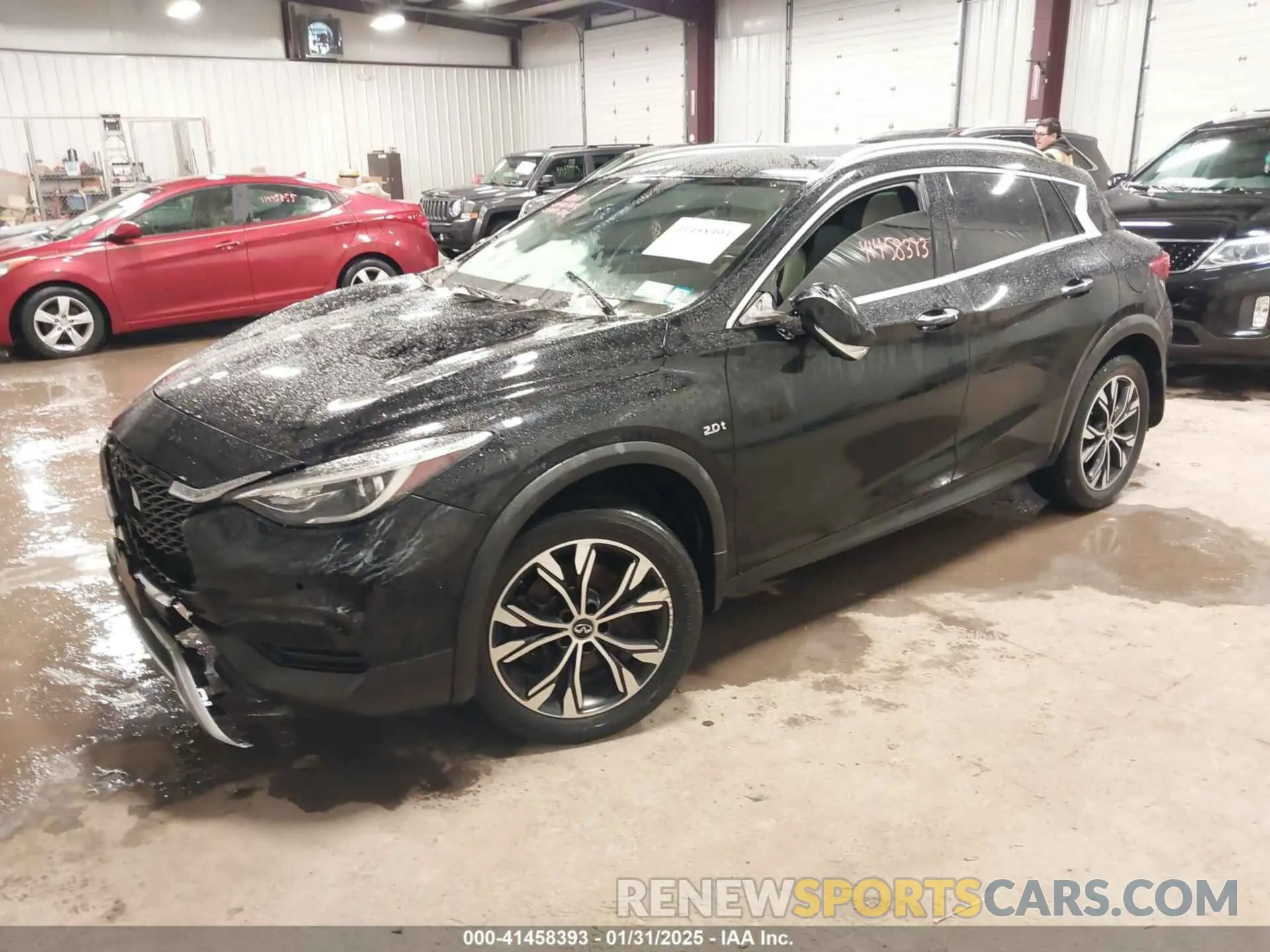 2 Фотография поврежденного автомобиля SJKCH5CR4KA010490 INFINITI QX30 2019