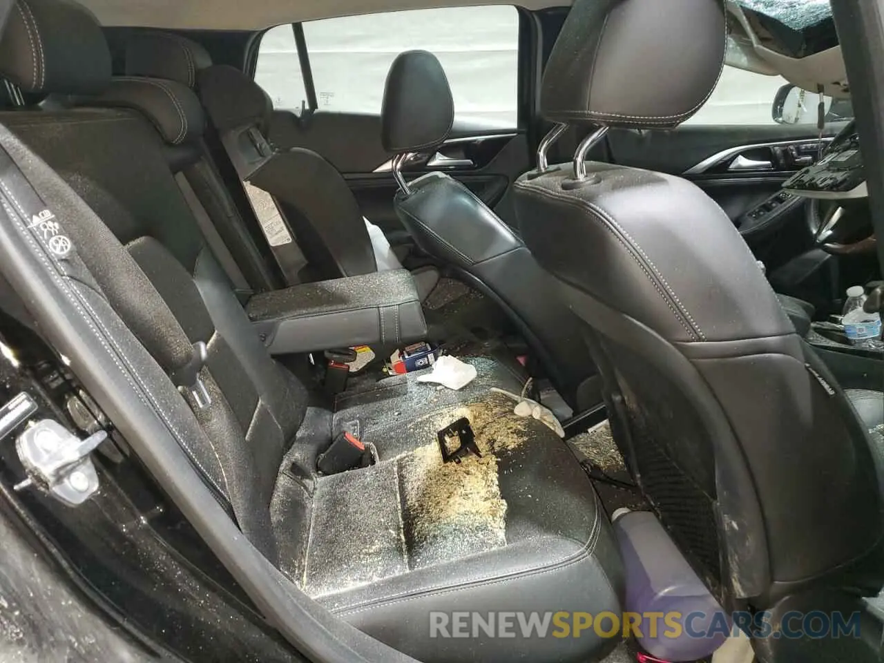 10 Фотография поврежденного автомобиля SJKCH5CR5KA010465 INFINITI QX30 2019