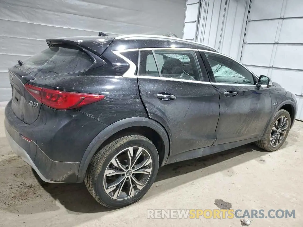 3 Фотография поврежденного автомобиля SJKCH5CR5KA010465 INFINITI QX30 2019