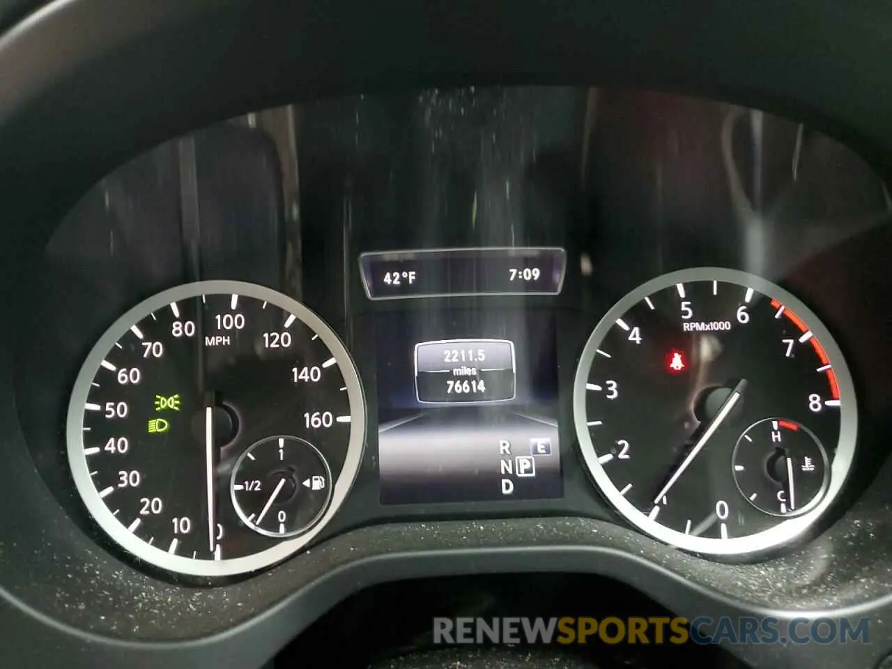 9 Фотография поврежденного автомобиля SJKCH5CR5KA010465 INFINITI QX30 2019