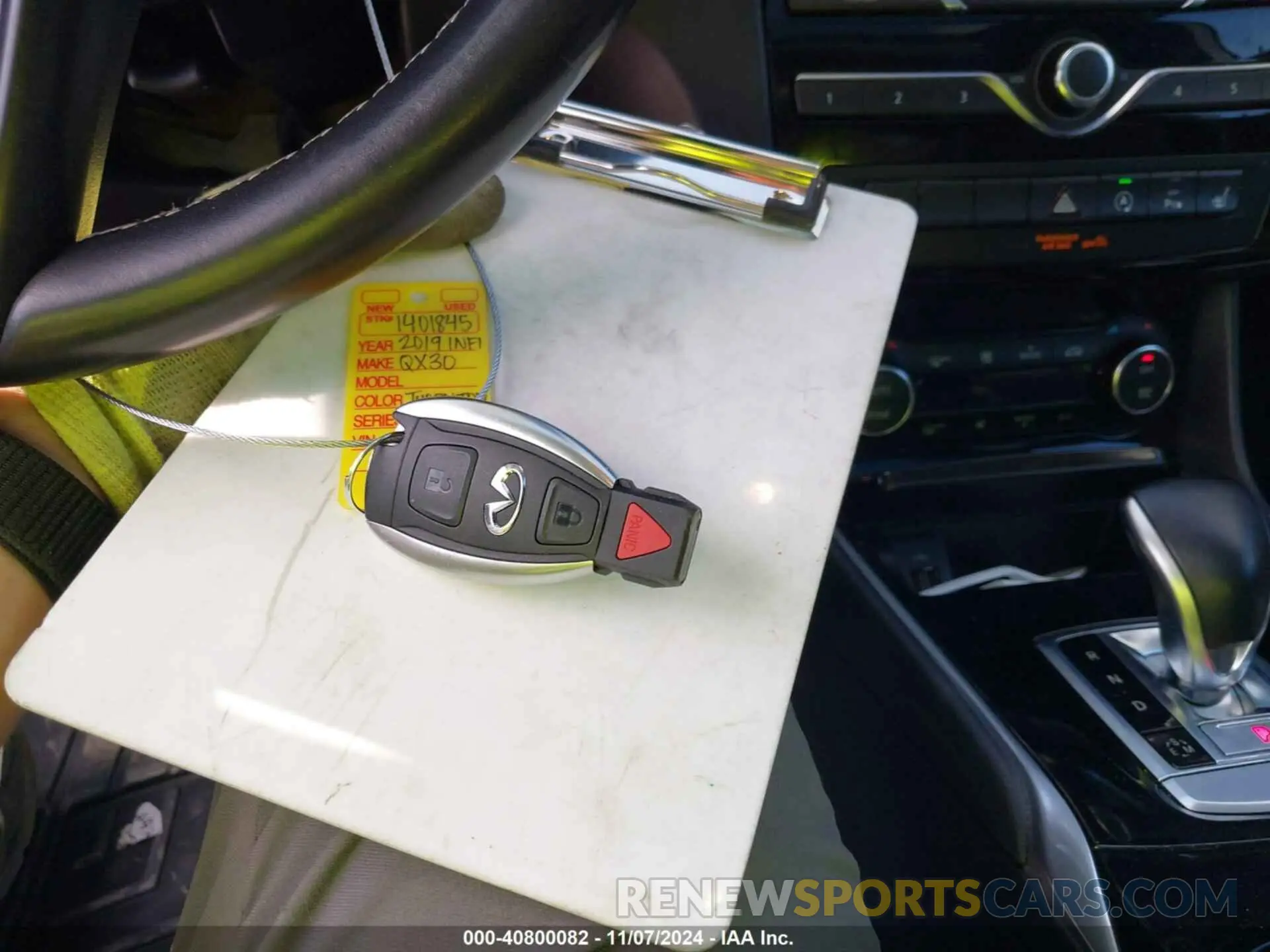 11 Photograph of a damaged car SJKCH5CRXKA011966 INFINITI QX30 2019