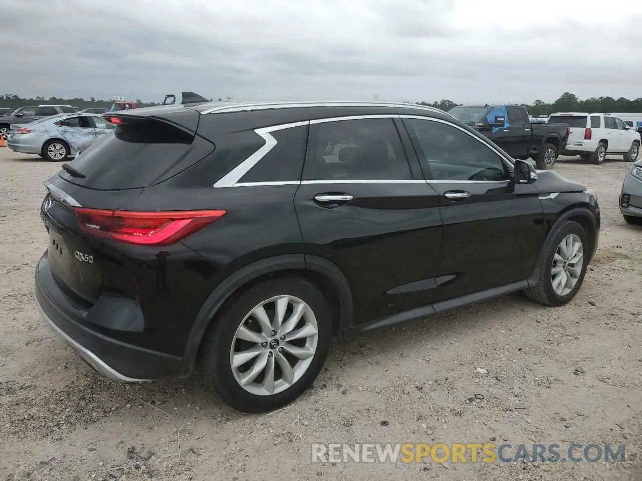 3 Фотография поврежденного автомобиля 3PCAJ5M10KF103604 INFINITI QX50 2019