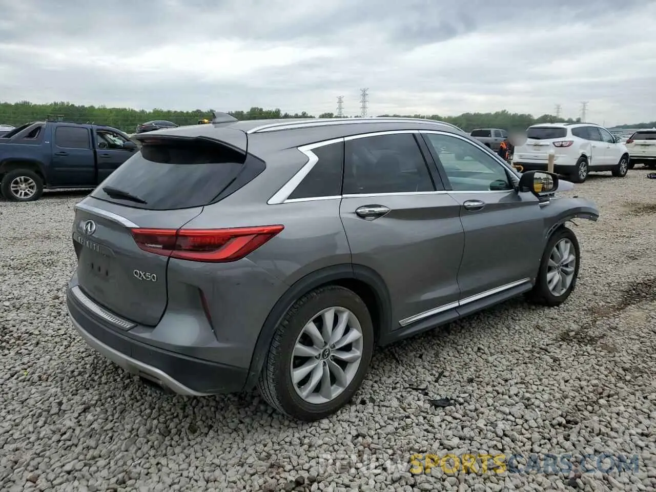3 Фотография поврежденного автомобиля 3PCAJ5M11KF115180 INFINITI QX50 2019