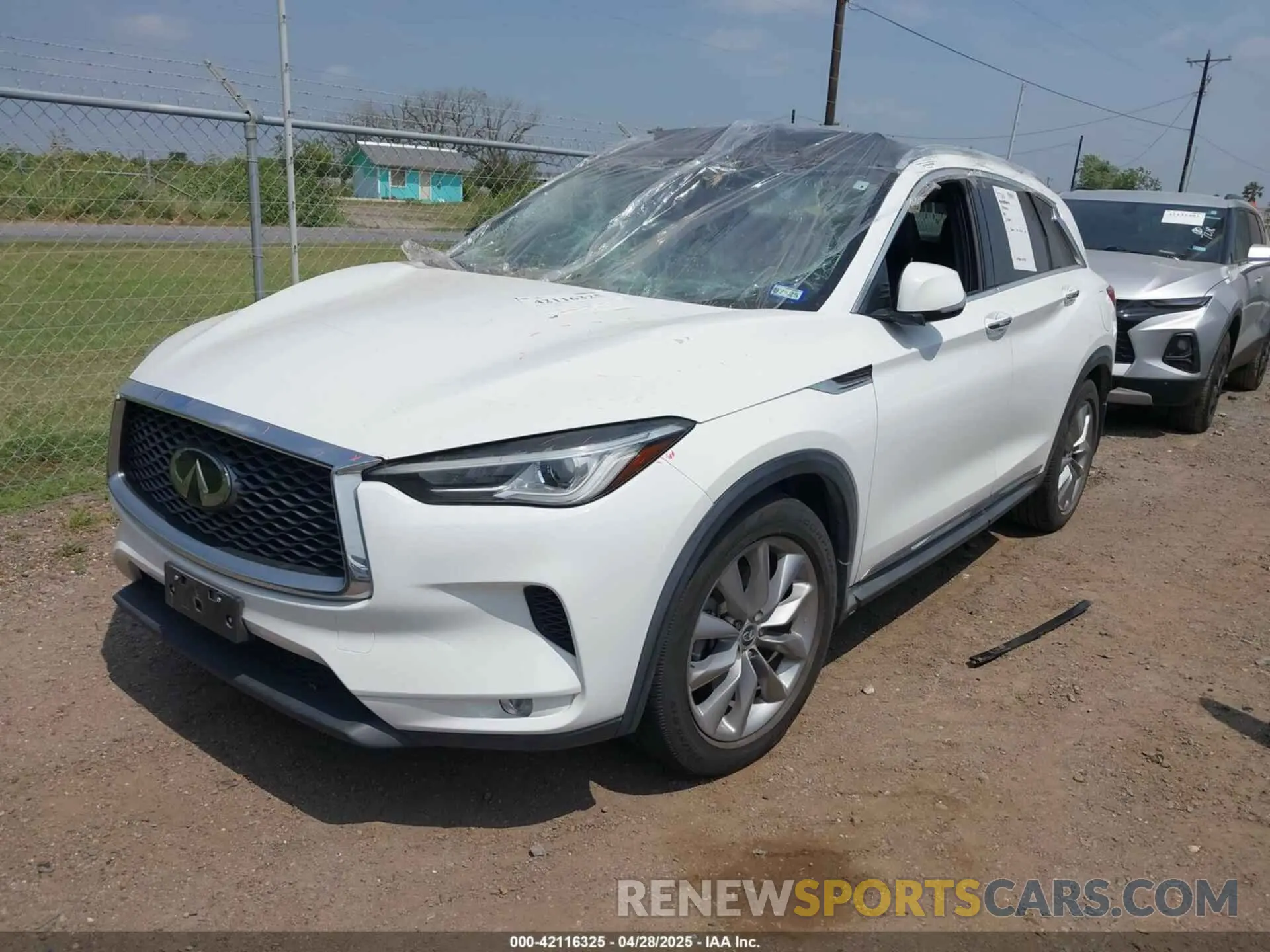 2 Фотография поврежденного автомобиля 3PCAJ5M11KF145988 INFINITI QX50 2019