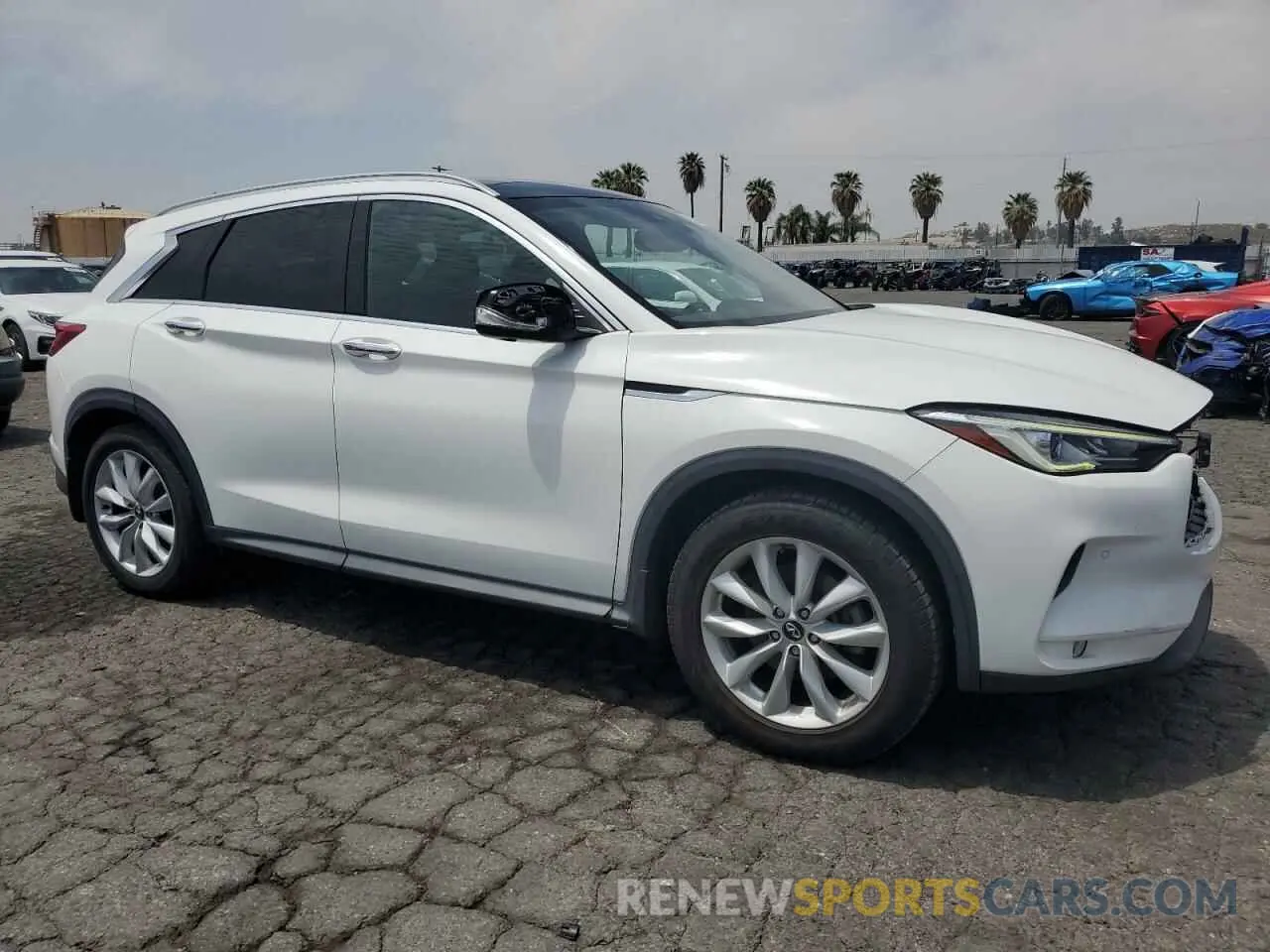 4 Photograph of a damaged car 3PCAJ5M12KF119254 INFINITI QX50 2019