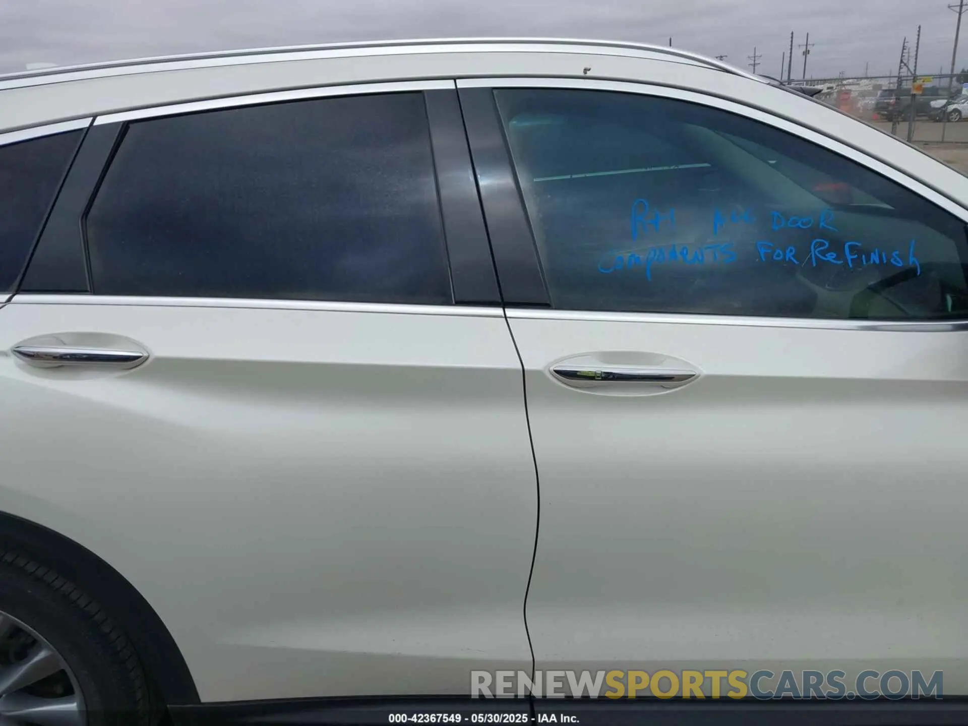 14 Photograph of a damaged car 3PCAJ5M12KF139990 INFINITI QX50 2019