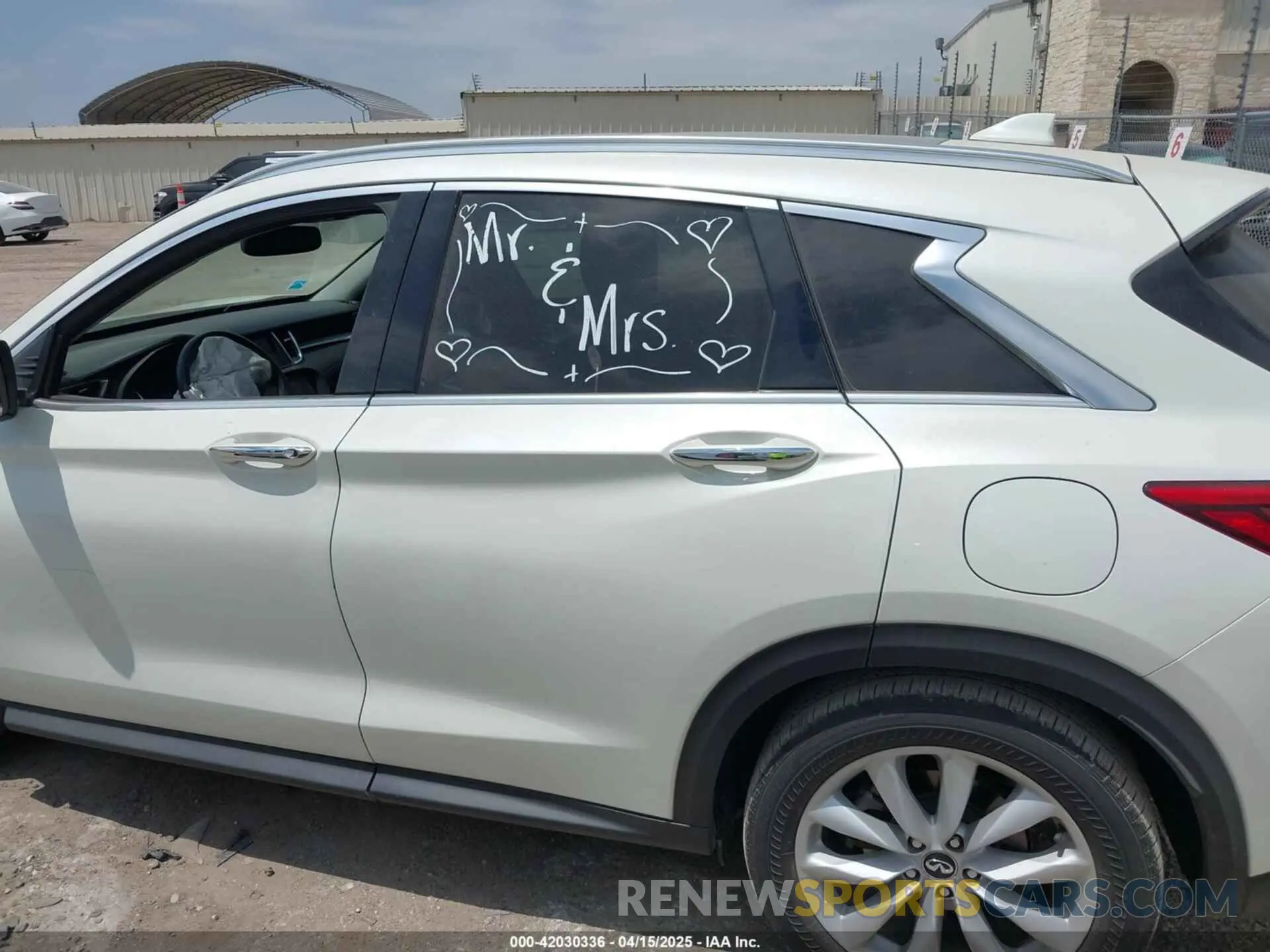 15 Фотография поврежденного автомобиля 3PCAJ5M13KF111468 INFINITI QX50 2019