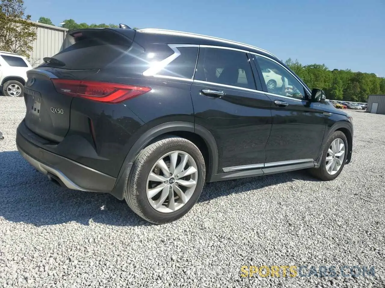 3 Фотография поврежденного автомобиля 3PCAJ5M13KF123152 INFINITI QX50 2019