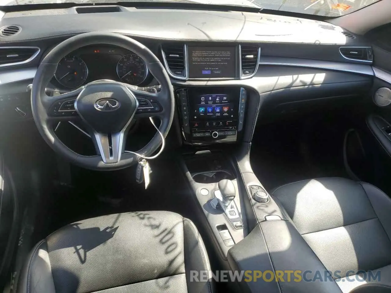 8 Фотография поврежденного автомобиля 3PCAJ5M13KF123152 INFINITI QX50 2019