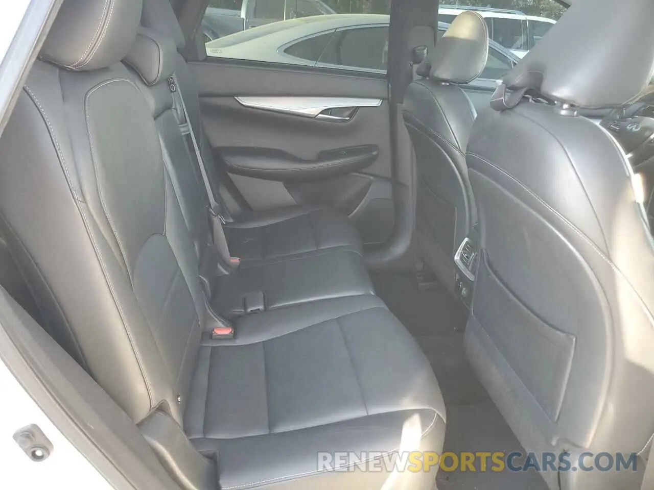 11 Photograph of a damaged car 3PCAJ5M13KF140582 INFINITI QX50 2019