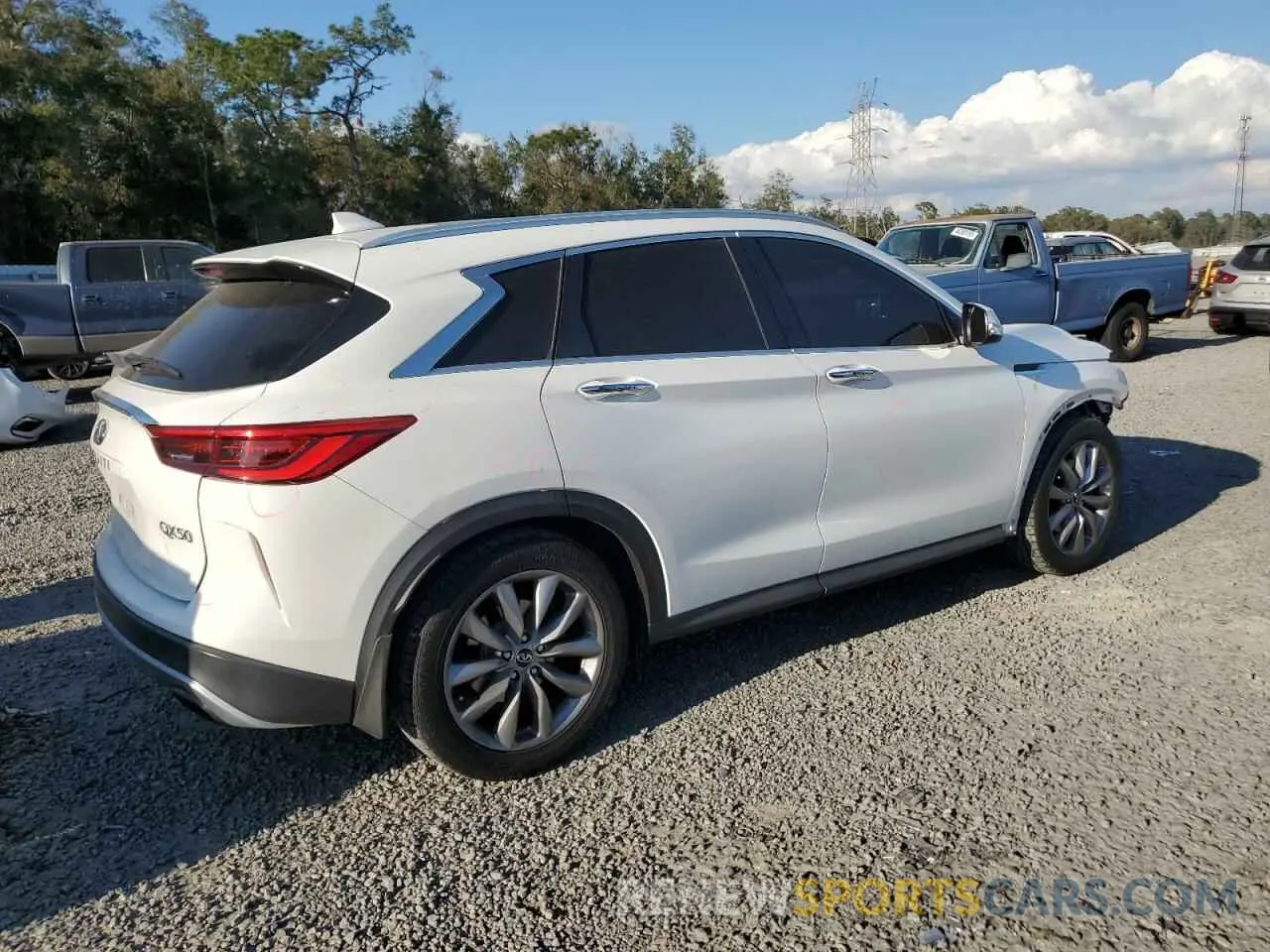 3 Photograph of a damaged car 3PCAJ5M13KF140582 INFINITI QX50 2019