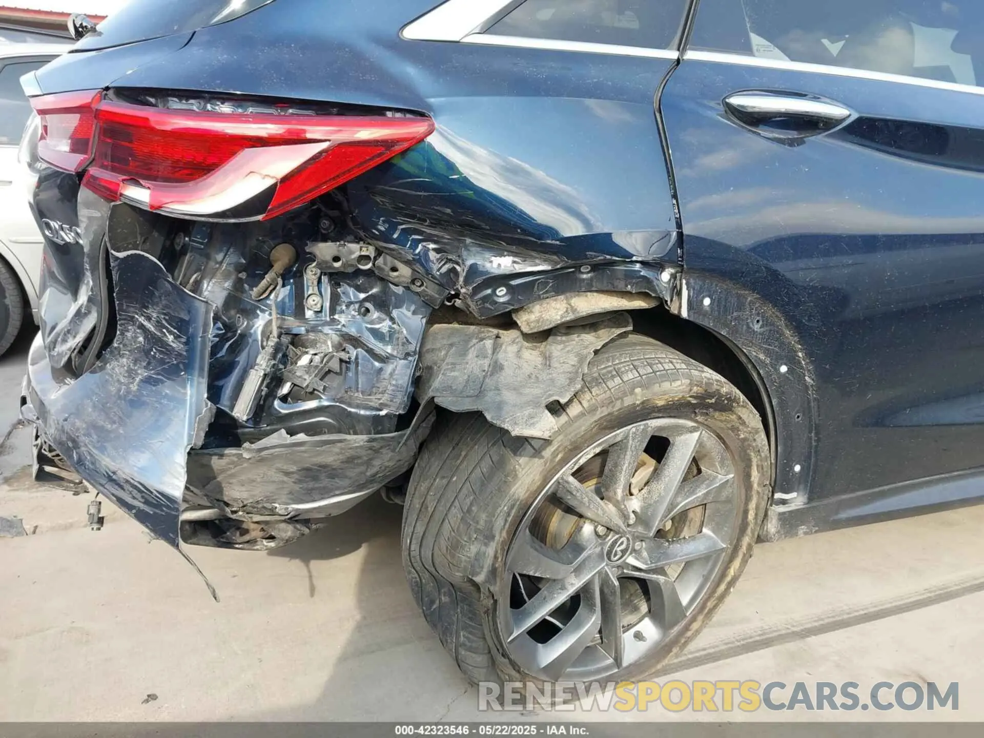 6 Photograph of a damaged car 3PCAJ5M14KF110183 INFINITI QX50 2019