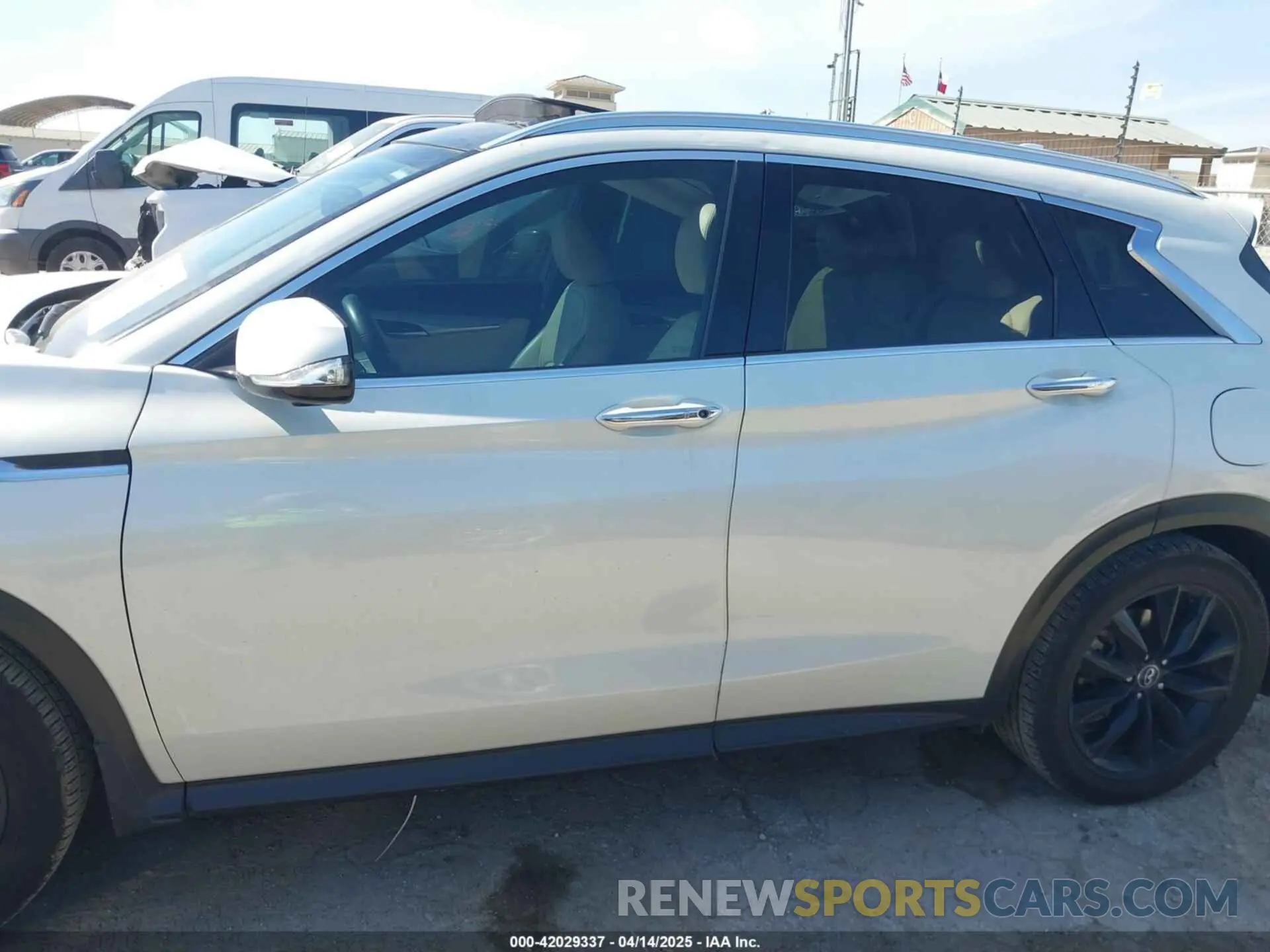 14 Фотография поврежденного автомобиля 3PCAJ5M14KF119529 INFINITI QX50 2019