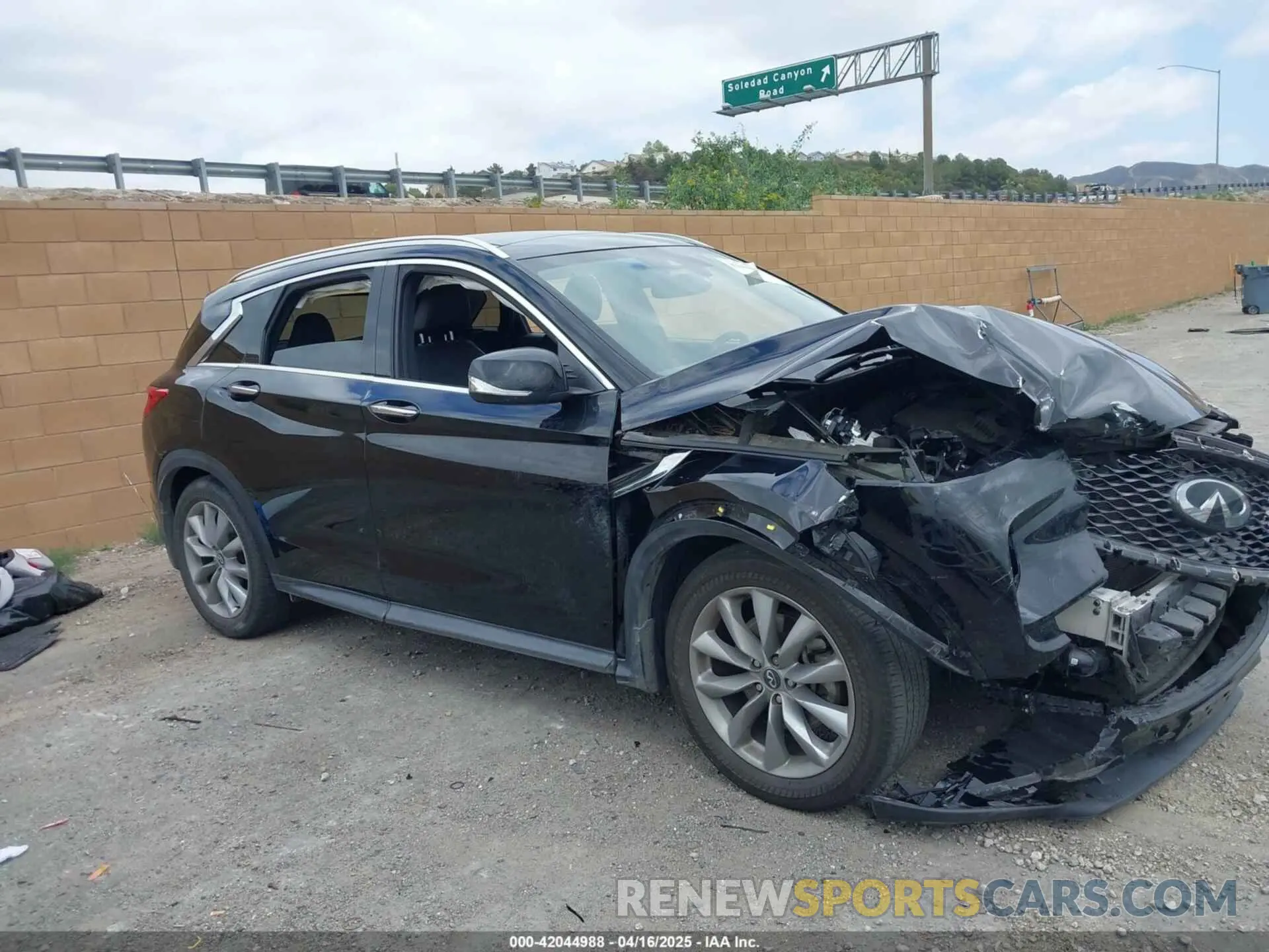 13 Photograph of a damaged car 3PCAJ5M15KF131964 INFINITI QX50 2019