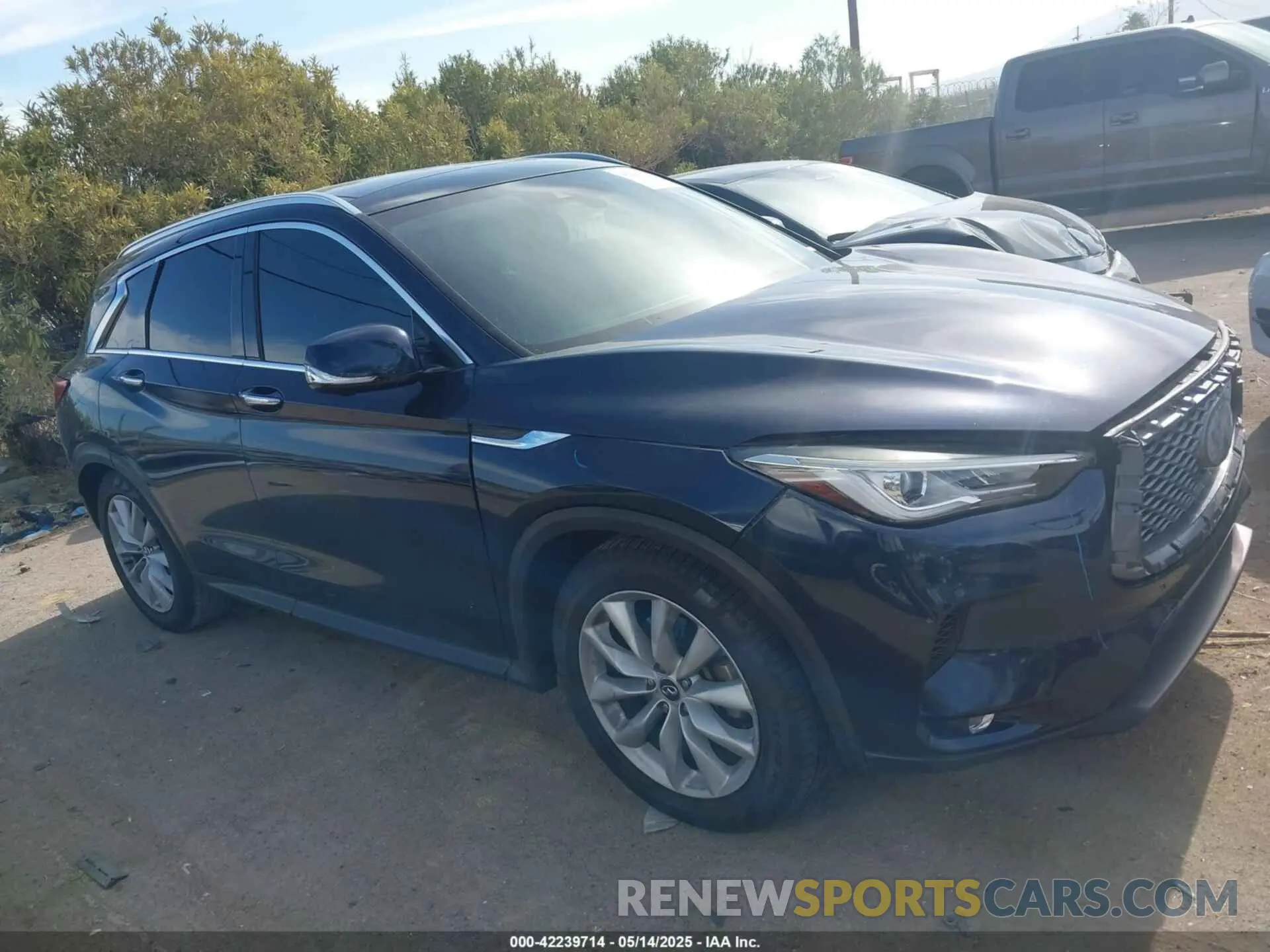 12 Фотография поврежденного автомобиля 3PCAJ5M16KF104787 INFINITI QX50 2019