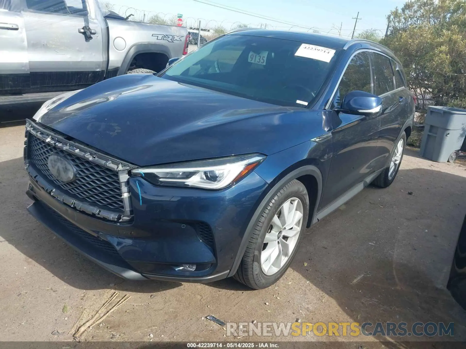 2 Фотография поврежденного автомобиля 3PCAJ5M16KF104787 INFINITI QX50 2019