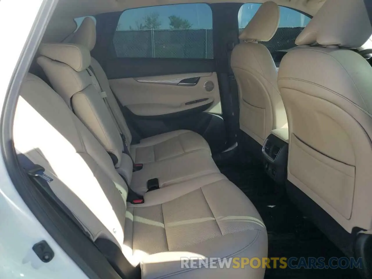 11 Photograph of a damaged car 3PCAJ5M17KF111263 INFINITI QX50 2019