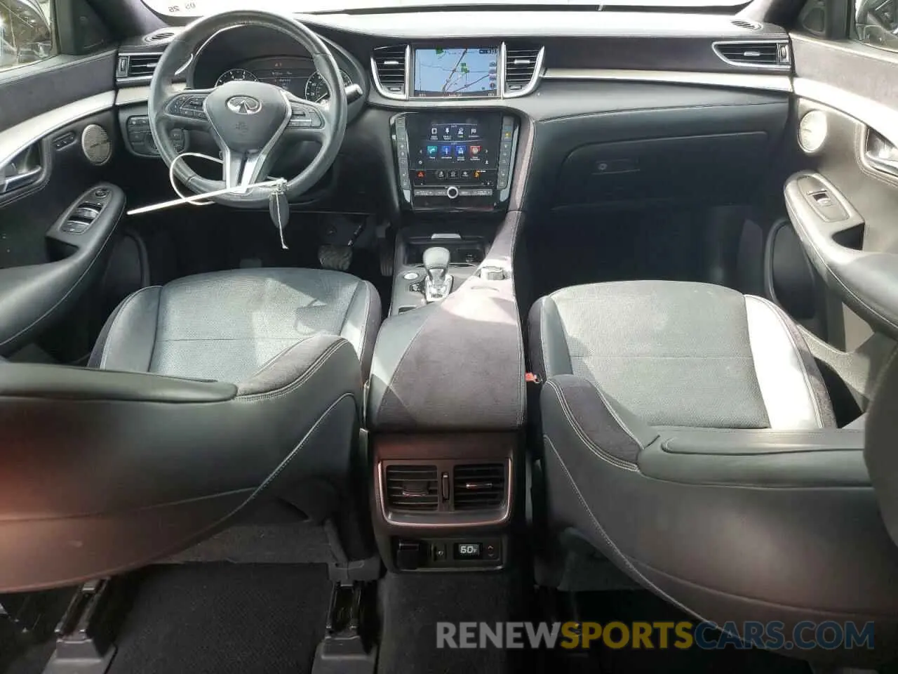 8 Фотография поврежденного автомобиля 3PCAJ5M19KF119204 INFINITI QX50 2019