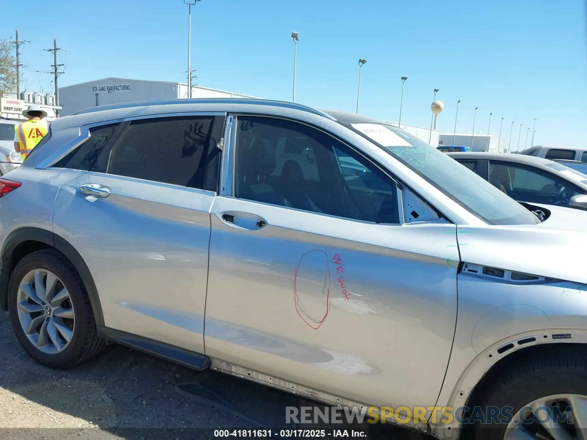 14 Фотография поврежденного автомобиля 3PCAJ5M19KF144488 INFINITI QX50 2019