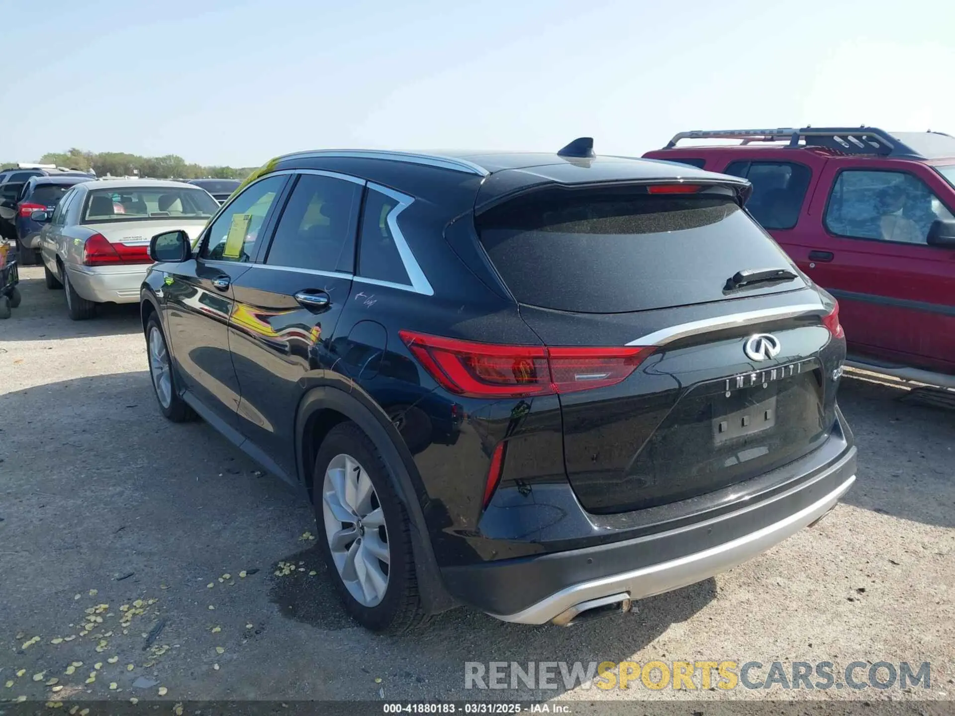 3 Фотография поврежденного автомобиля 3PCAJ5M30KF106018 INFINITI QX50 2019