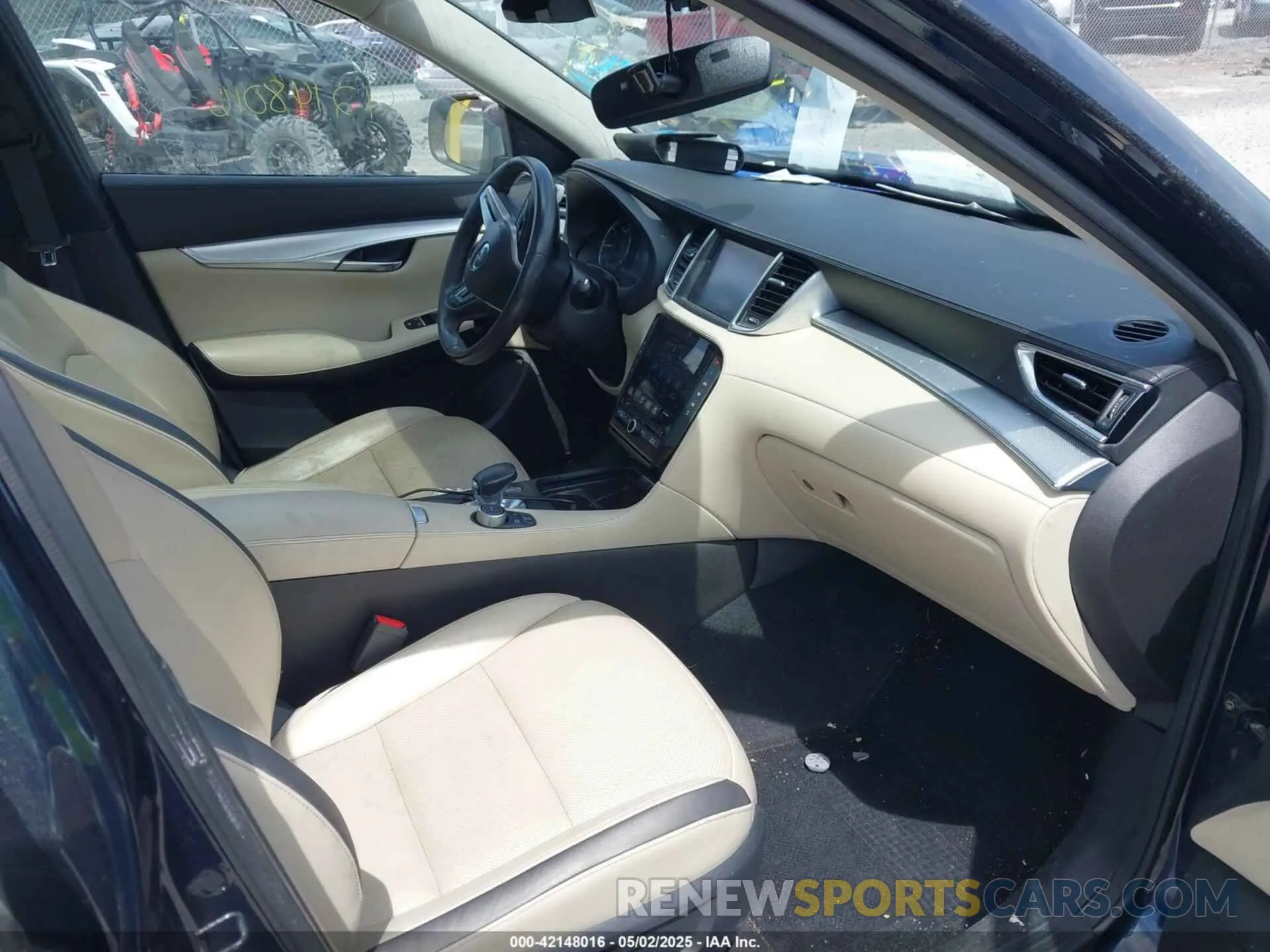 5 Photograph of a damaged car 3PCAJ5M31KF126200 INFINITI QX50 2019