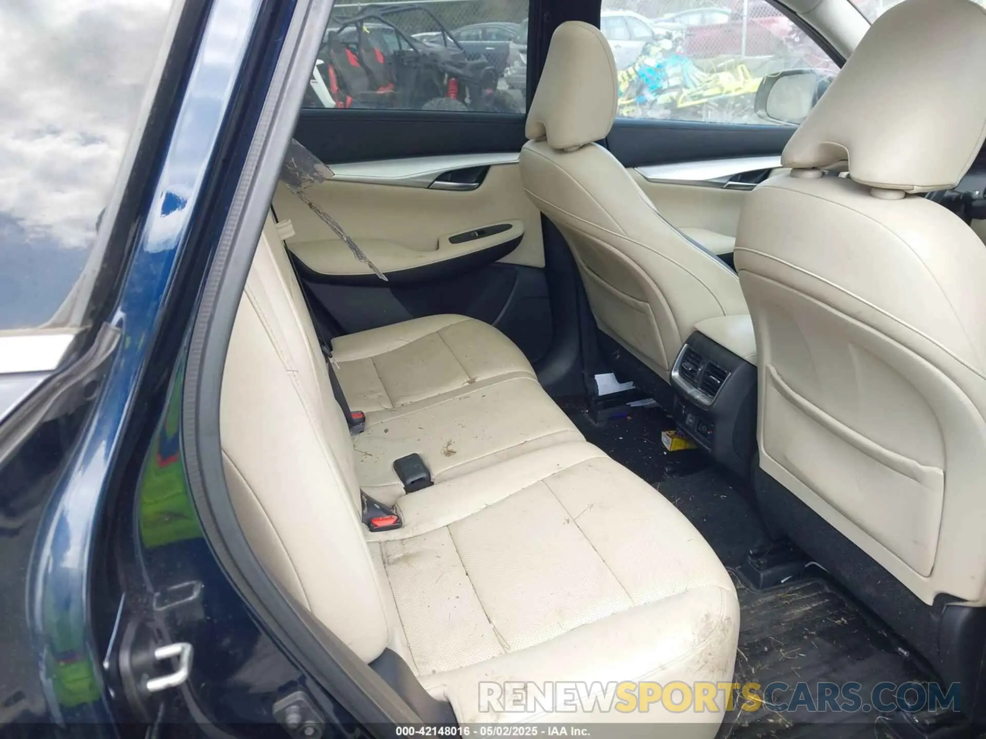 8 Photograph of a damaged car 3PCAJ5M31KF126200 INFINITI QX50 2019
