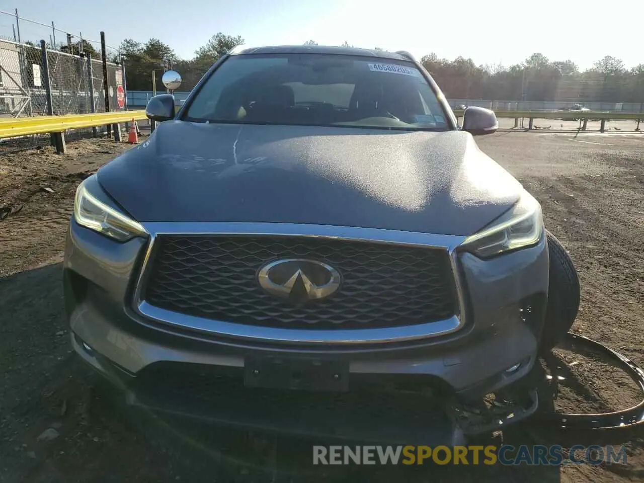 5 Photograph of a damaged car 3PCAJ5M31KF137228 INFINITI QX50 2019