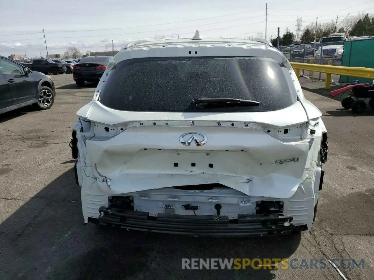 6 Фотография поврежденного автомобиля 3PCAJ5M32KF114587 INFINITI QX50 2019