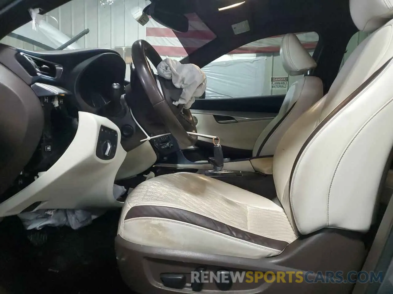 7 Photograph of a damaged car 3PCAJ5M33KF107695 INFINITI QX50 2019