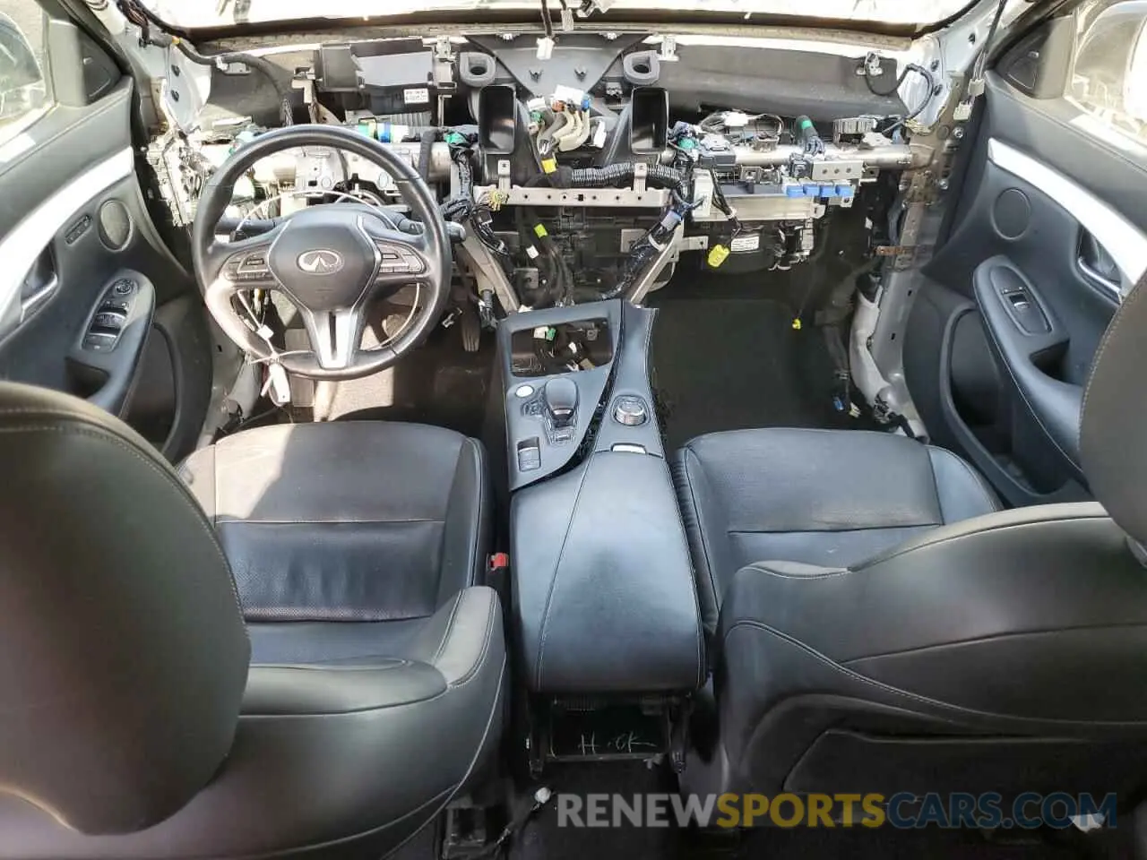 8 Фотография поврежденного автомобиля 3PCAJ5M33KF124142 INFINITI QX50 2019