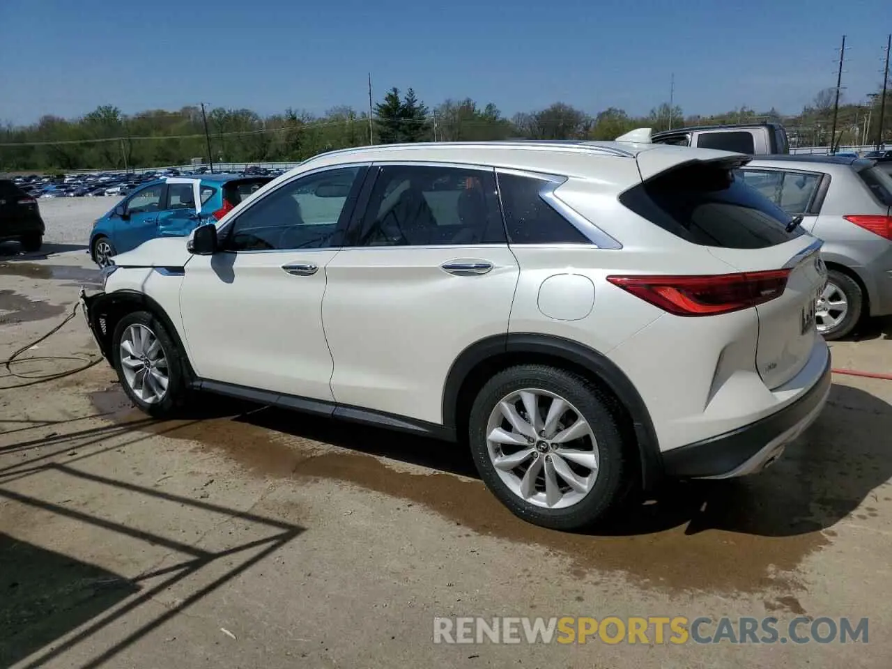 2 Фотография поврежденного автомобиля 3PCAJ5M34KF121377 INFINITI QX50 2019