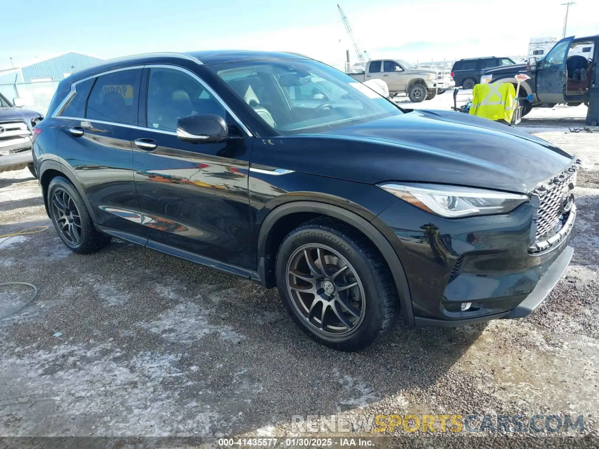 1 Фотография поврежденного автомобиля 3PCAJ5M35KF125390 INFINITI QX50 2019