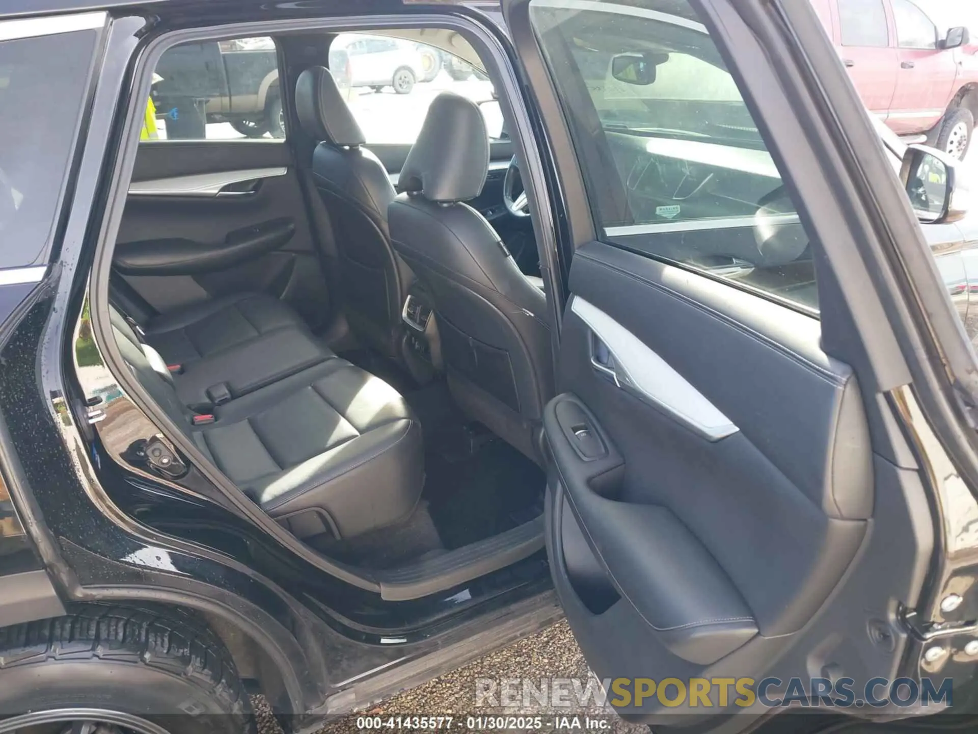 8 Фотография поврежденного автомобиля 3PCAJ5M35KF125390 INFINITI QX50 2019