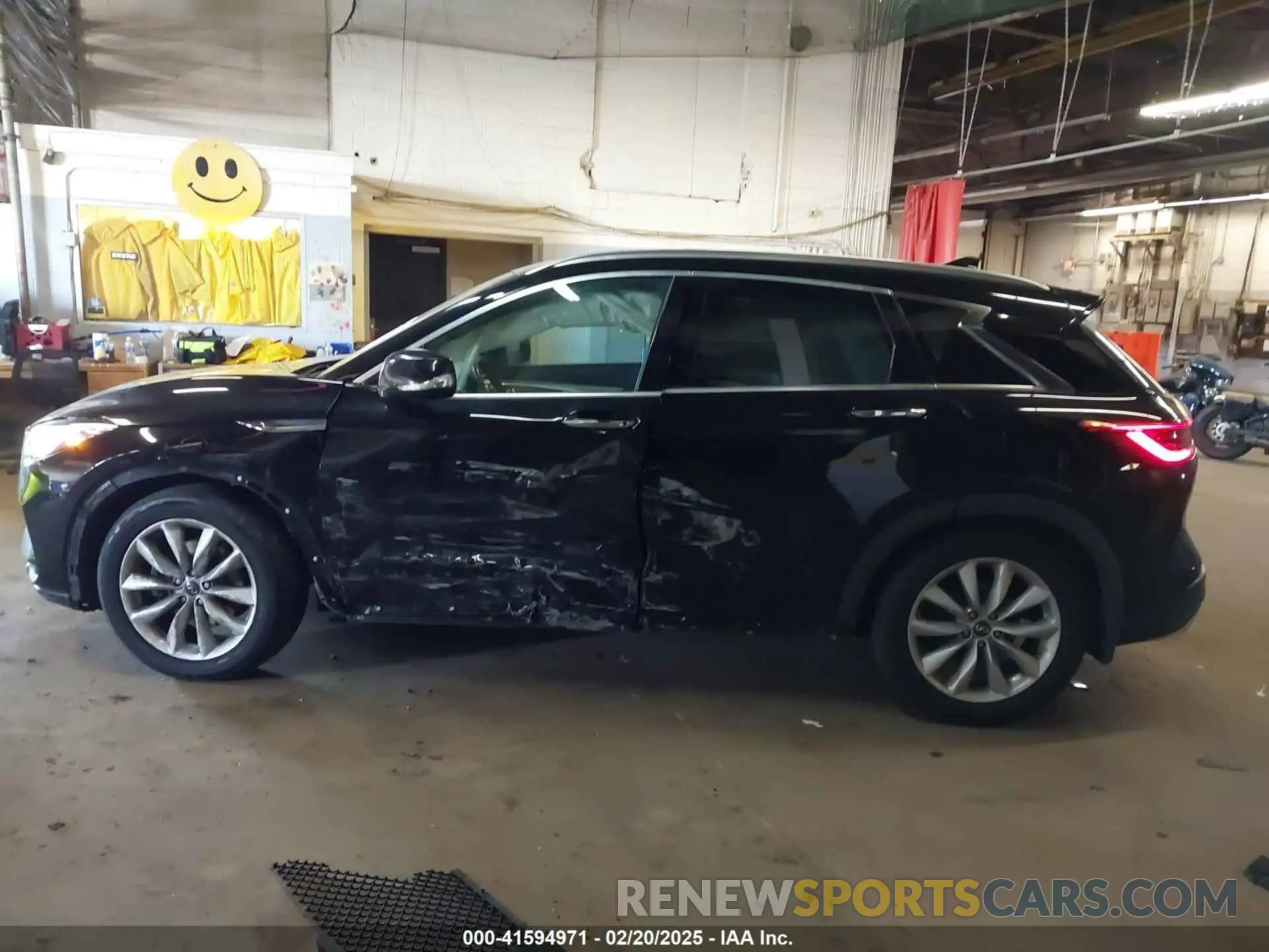 14 Photograph of a damaged car 3PCAJ5M36KF106542 INFINITI QX50 2019