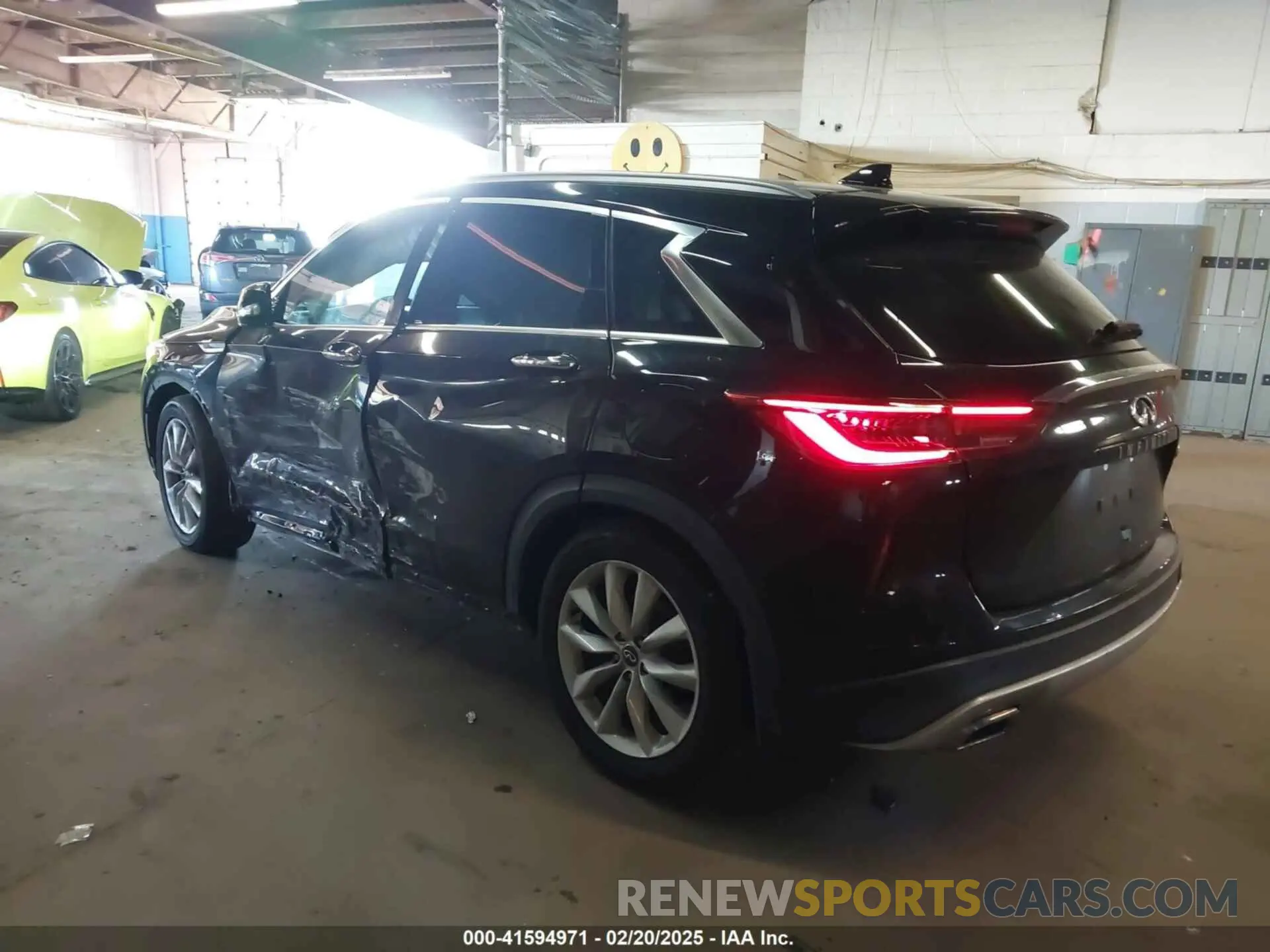 3 Photograph of a damaged car 3PCAJ5M36KF106542 INFINITI QX50 2019