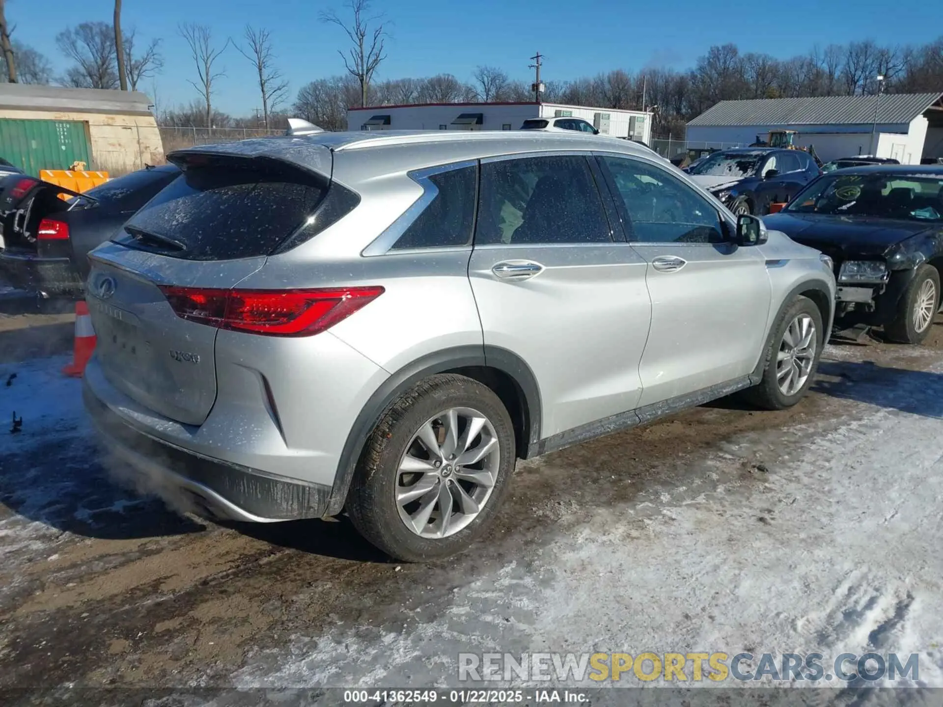 4 Photograph of a damaged car 3PCAJ5M36KF146085 INFINITI QX50 2019