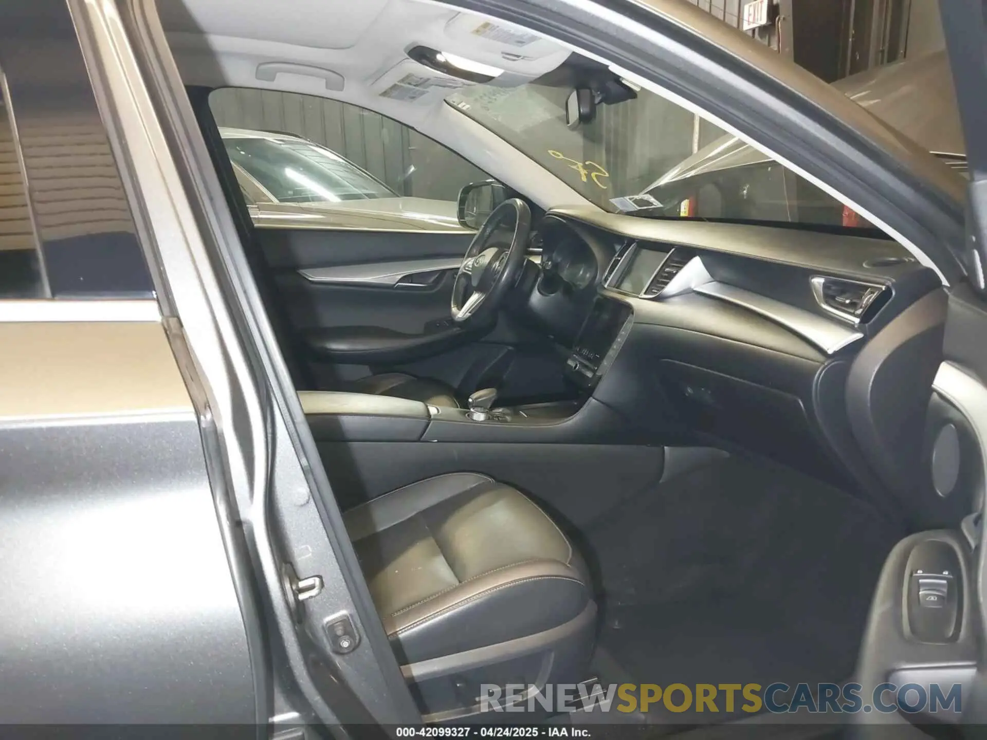 5 Фотография поврежденного автомобиля 3PCAJ5M37KF141381 INFINITI QX50 2019