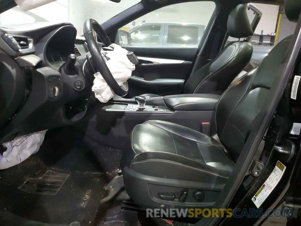 7 Photograph of a damaged car 3PCAJ5M38KF103867 INFINITI QX50 2019