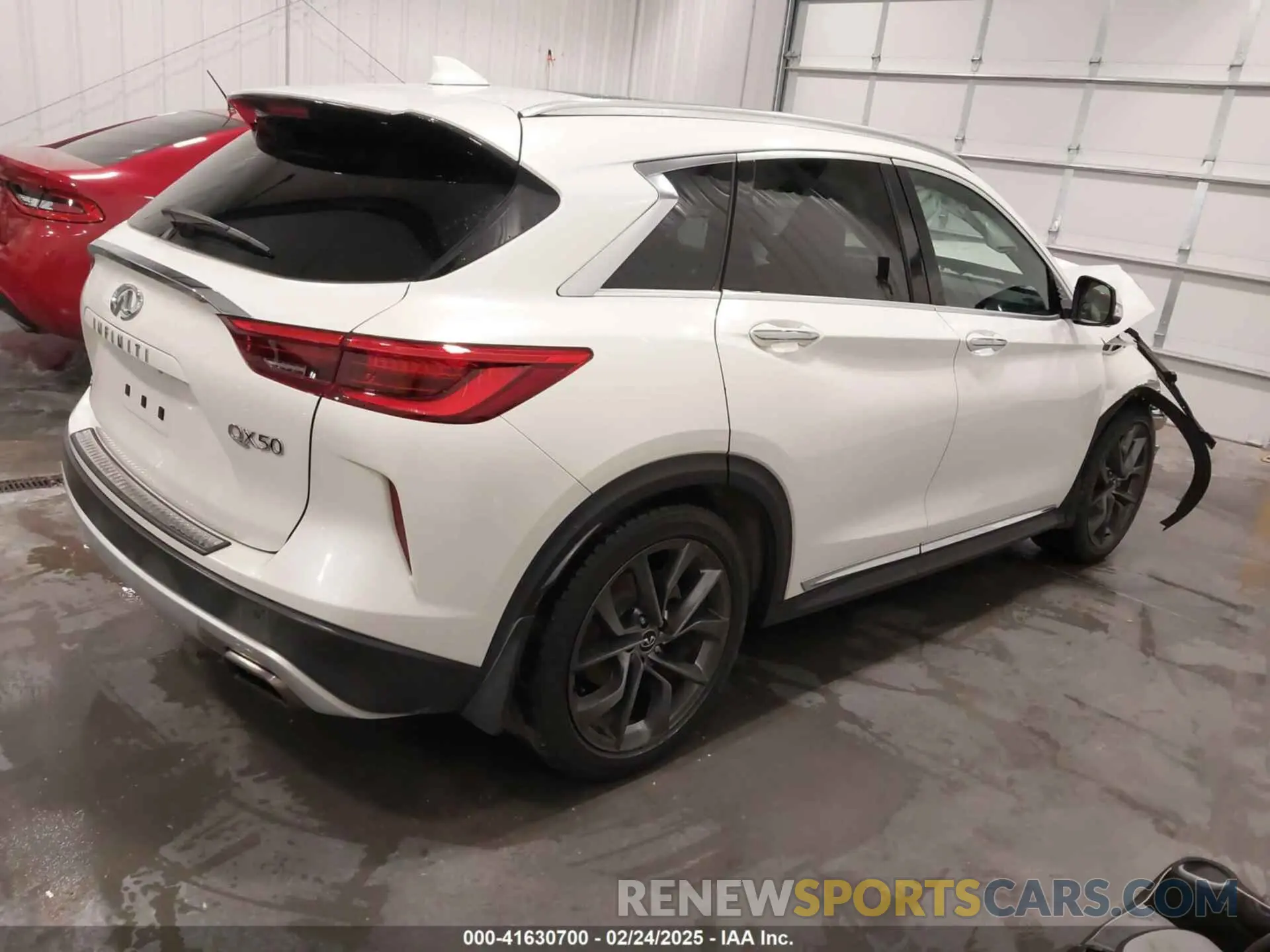 4 Photograph of a damaged car 3PCAJ5M38KF117624 INFINITI QX50 2019