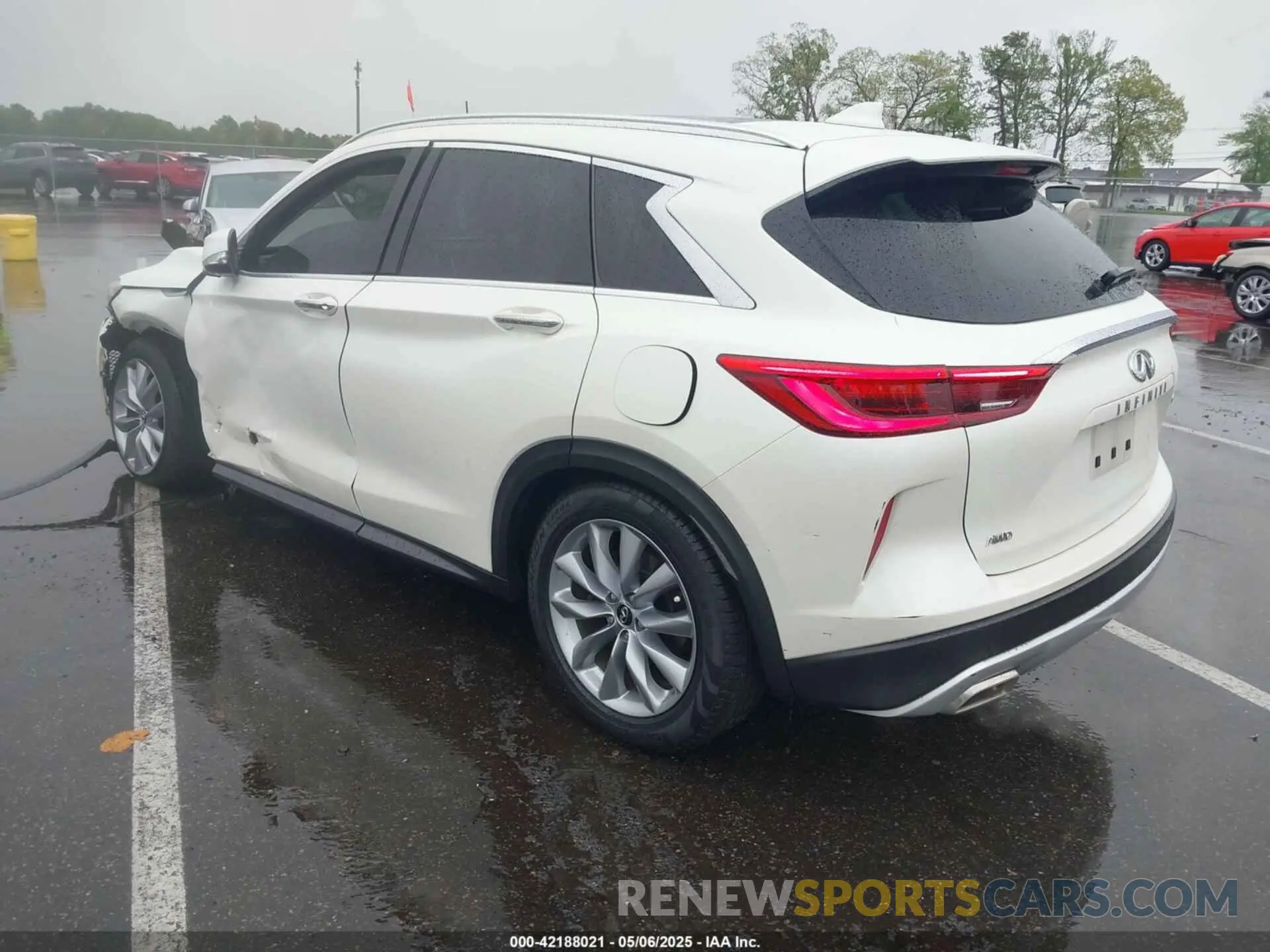 3 Photograph of a damaged car 3PCAJ5M38KF135590 INFINITI QX50 2019