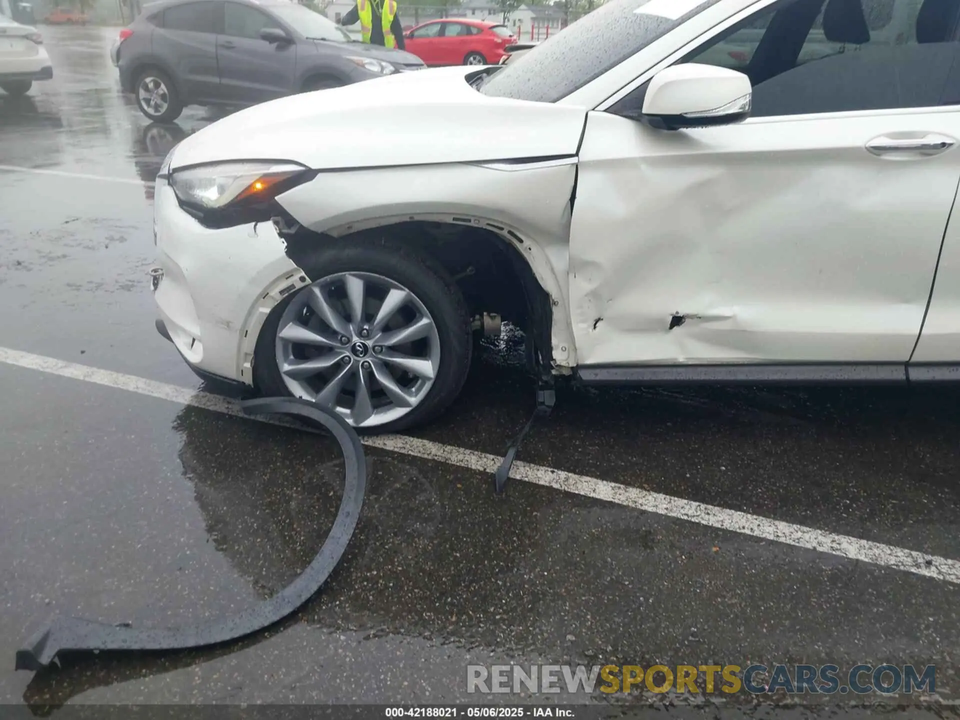 6 Photograph of a damaged car 3PCAJ5M38KF135590 INFINITI QX50 2019