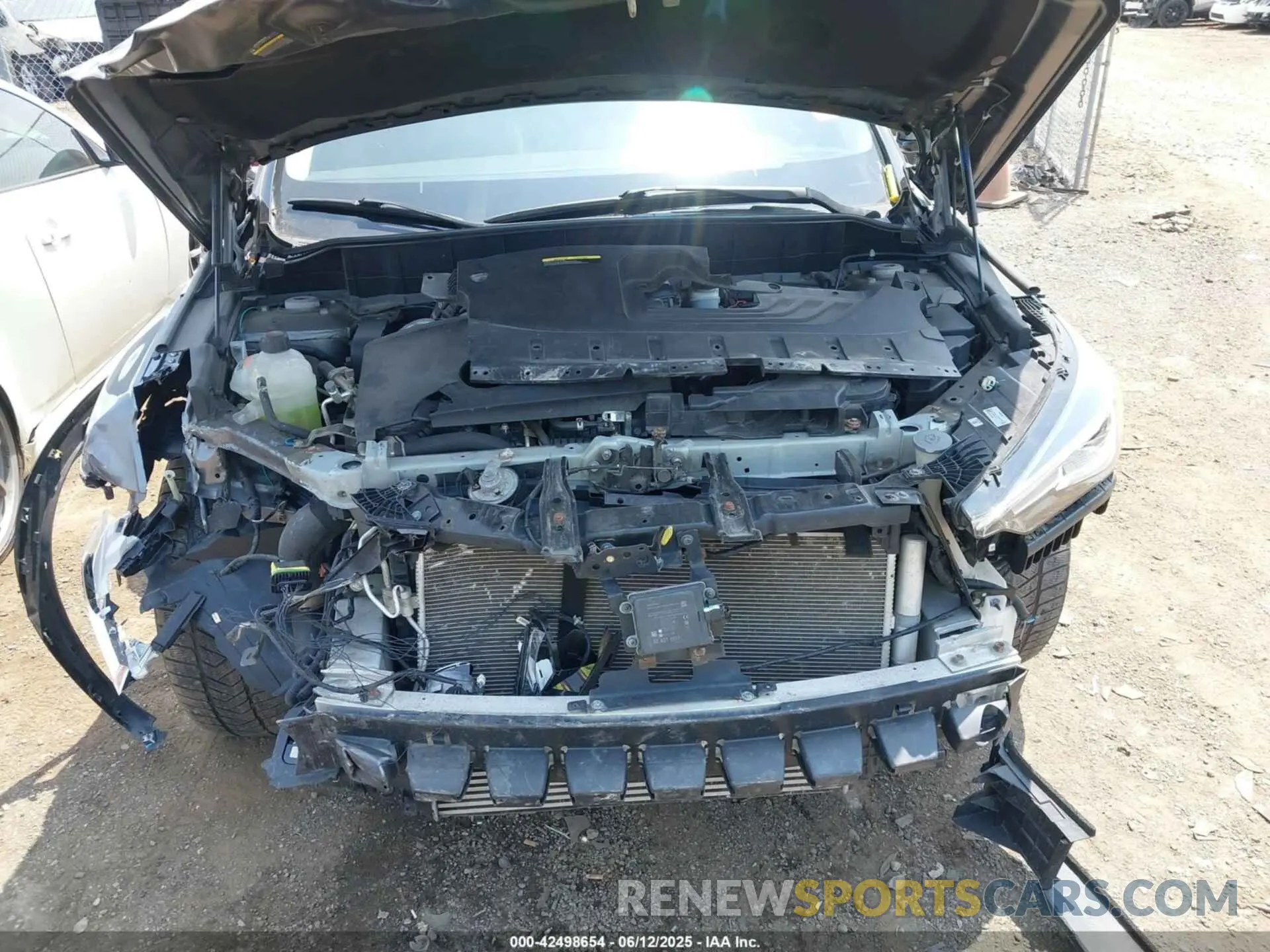 10 Фотография поврежденного автомобиля 3PCAJ5M38KF147982 INFINITI QX50 2019