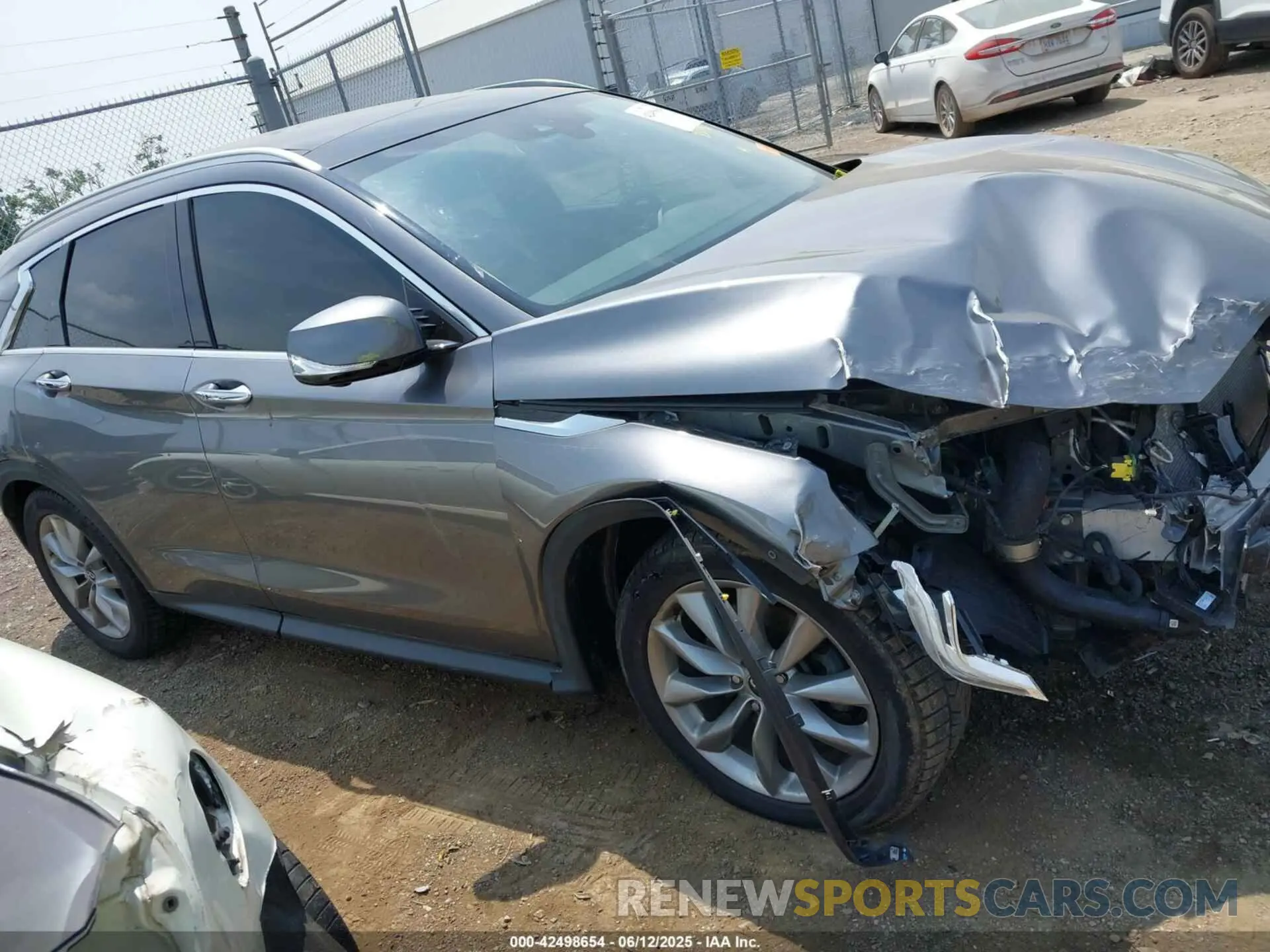 14 Фотография поврежденного автомобиля 3PCAJ5M38KF147982 INFINITI QX50 2019