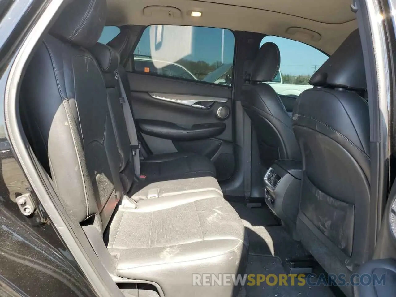 11 Фотография поврежденного автомобиля 3PCAJ5M39KF119026 INFINITI QX50 2019