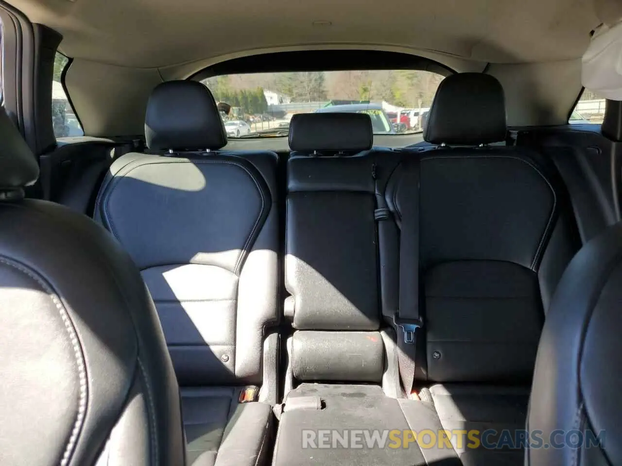 10 Photograph of a damaged car 3PCAJ5M39KF138806 INFINITI QX50 2019