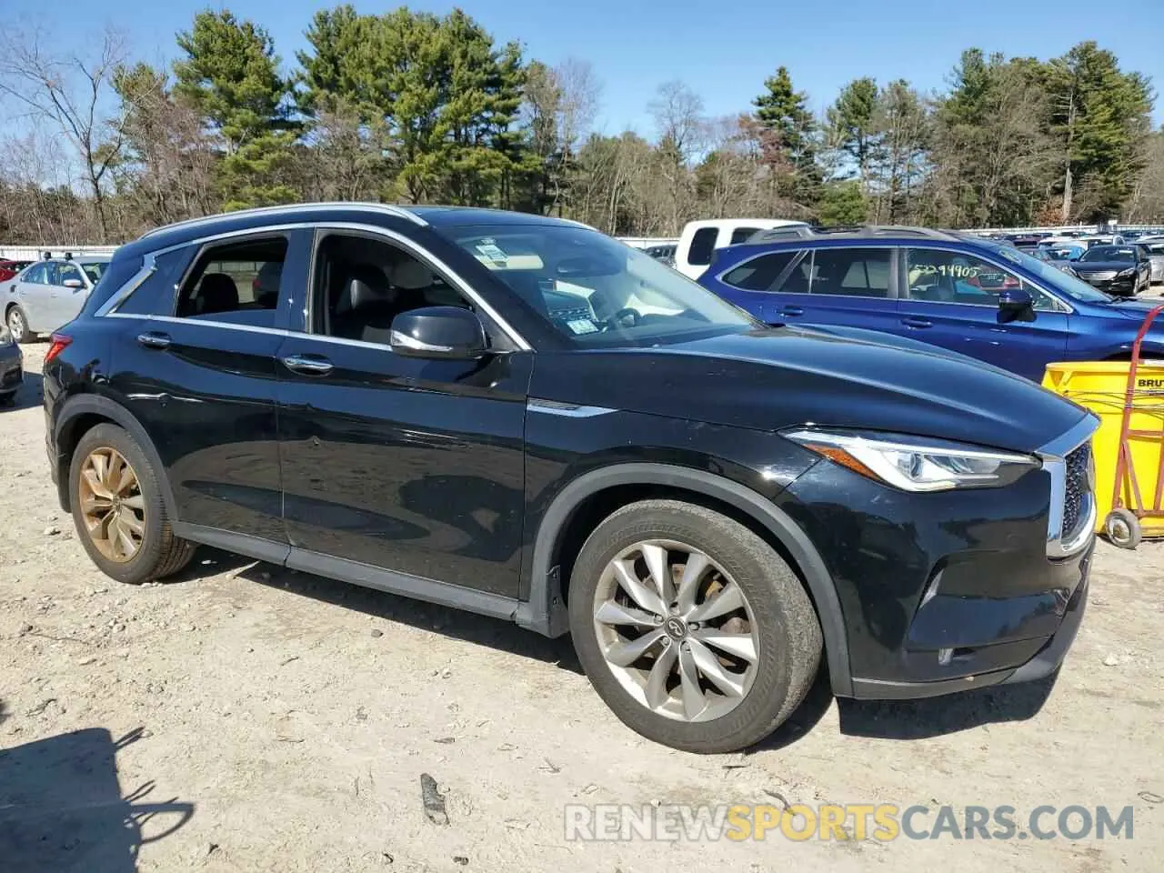 4 Photograph of a damaged car 3PCAJ5M39KF138806 INFINITI QX50 2019