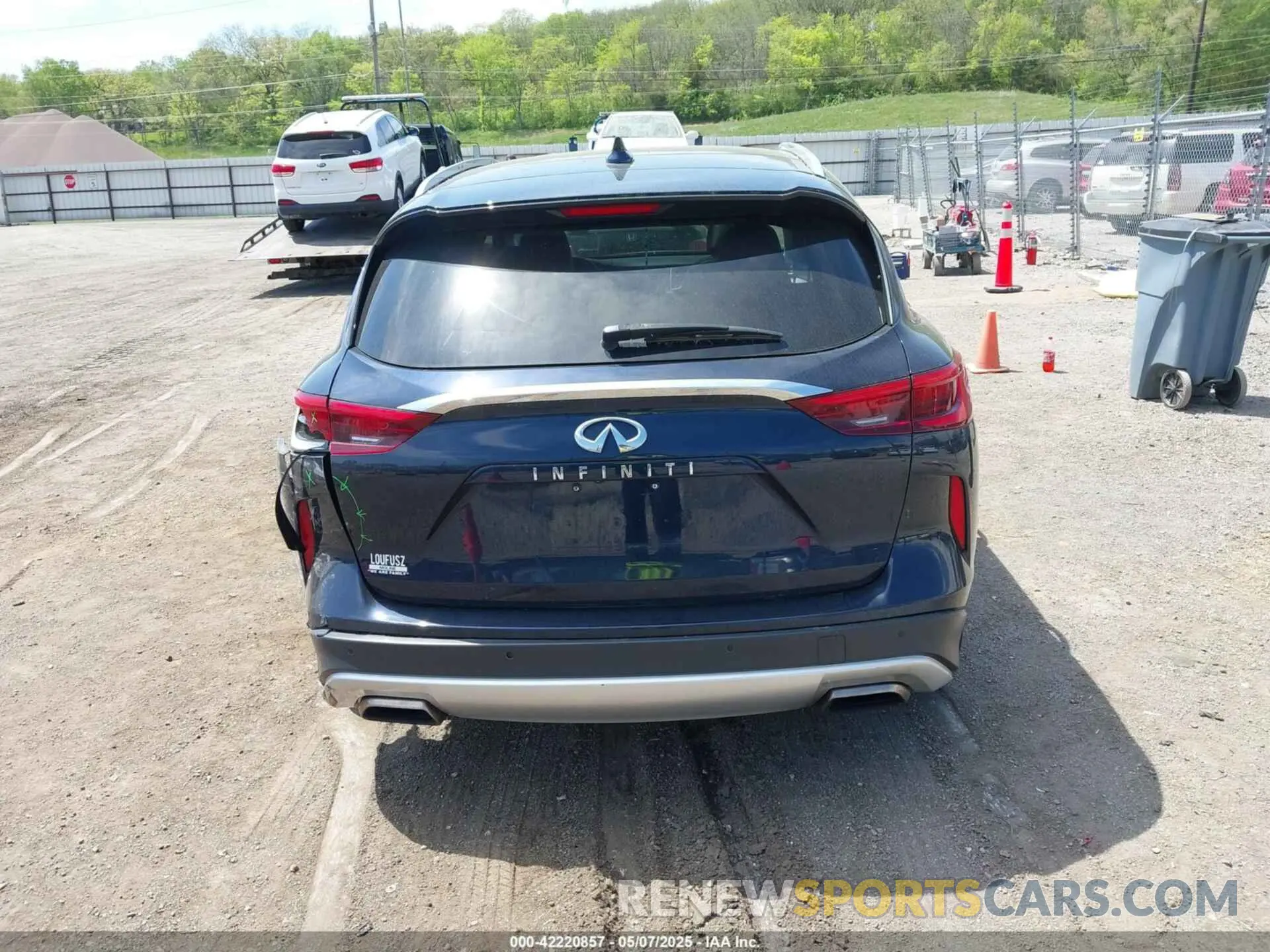 16 Photograph of a damaged car 3PCAJ5M39KF143567 INFINITI QX50 2019