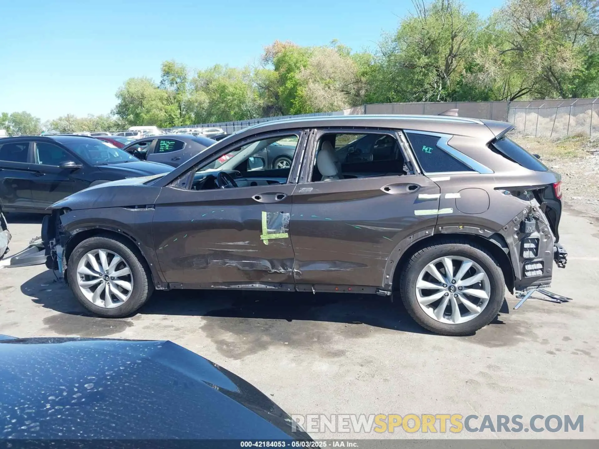 14 Photograph of a damaged car 3PCAJ5M3XKF107256 INFINITI QX50 2019