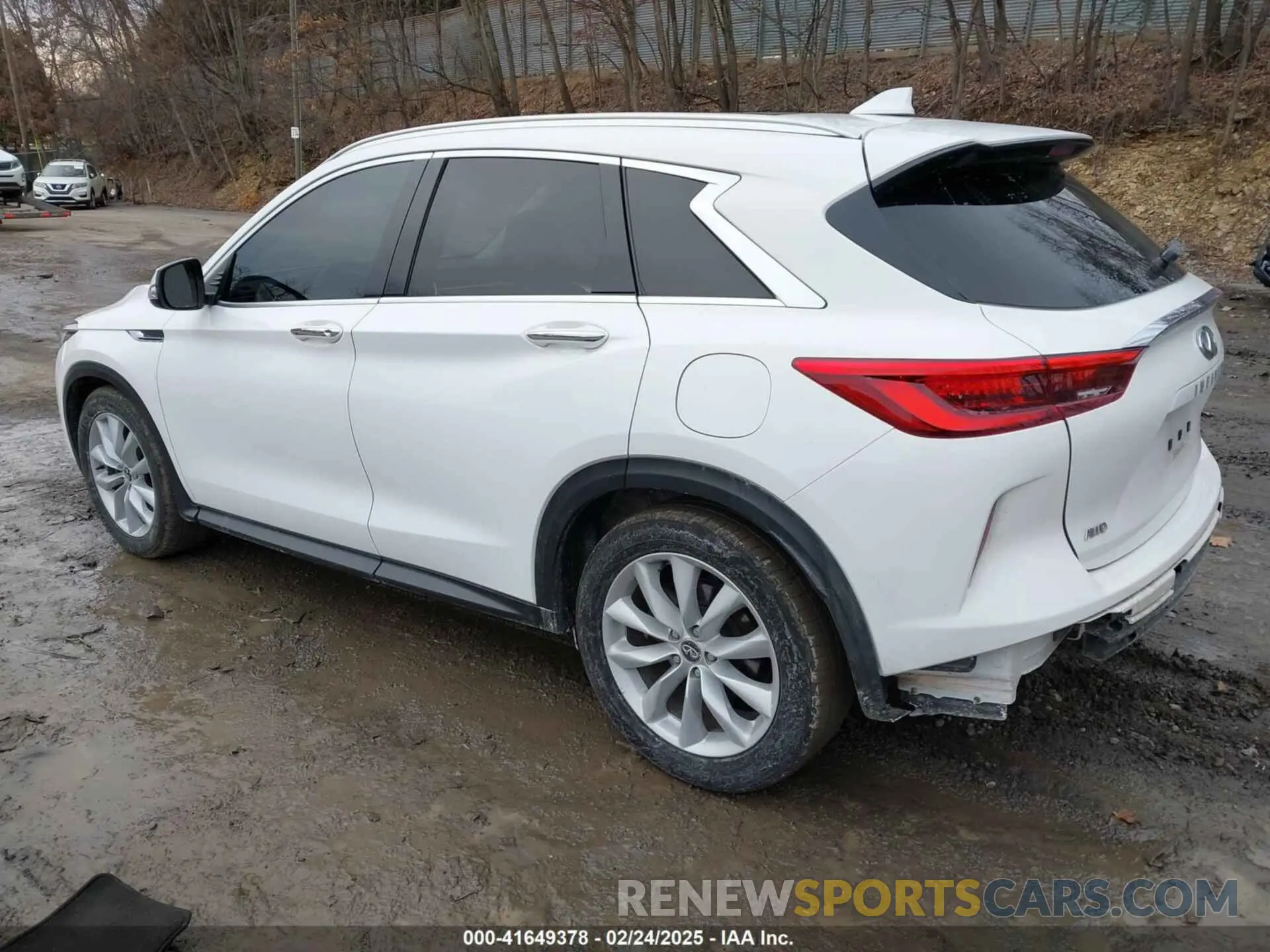 3 Photograph of a damaged car 3PCAJ5M3XKF122632 INFINITI QX50 2019