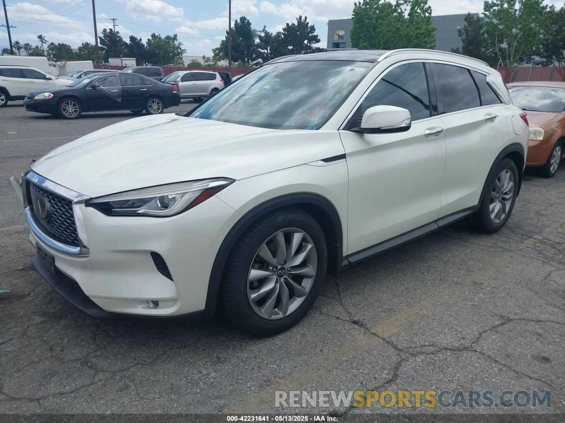 2 Photograph of a damaged car 3PCAJ5M12LF100527 INFINITI QX50 2020